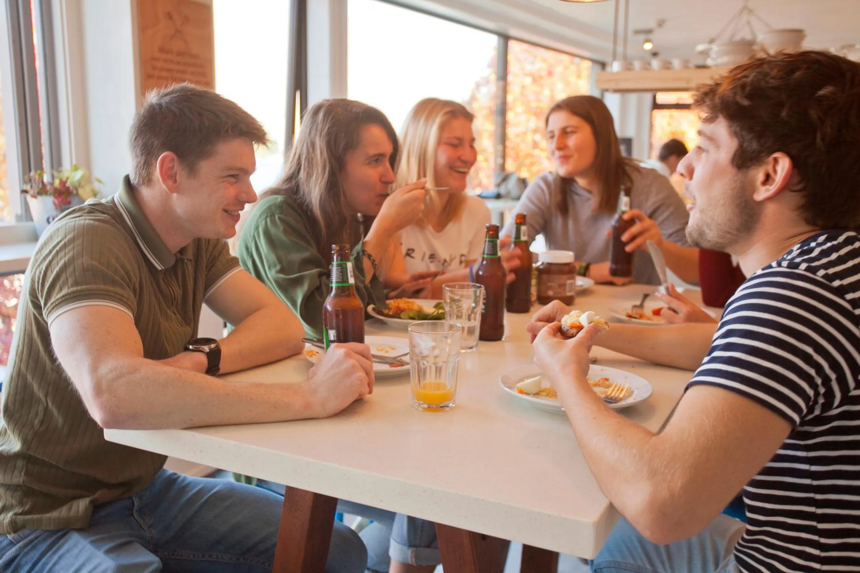 Restaurant/places to eat in Absoloot Hostel Queenstown