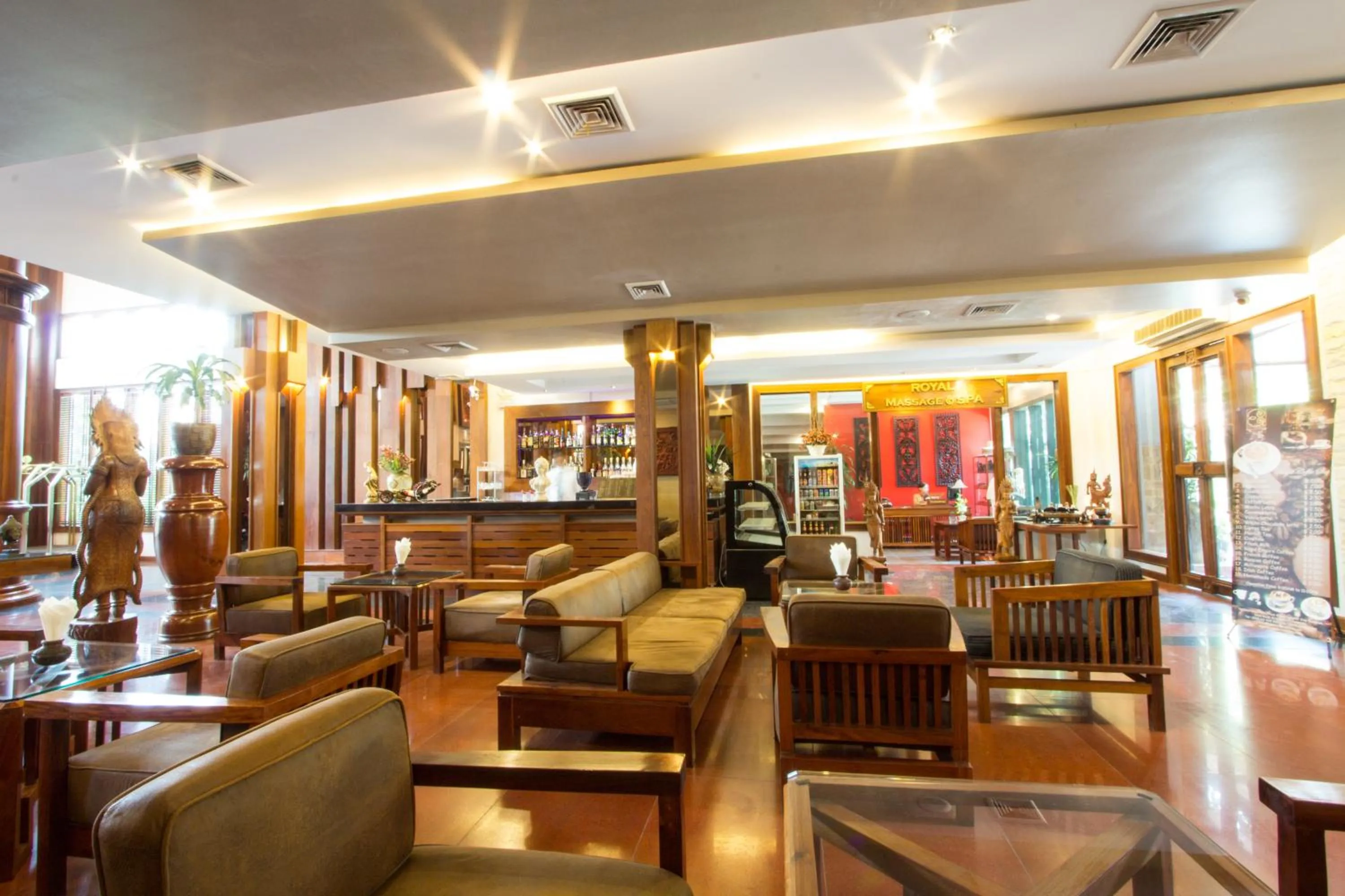 Lounge or bar in Royal Empire Hotel