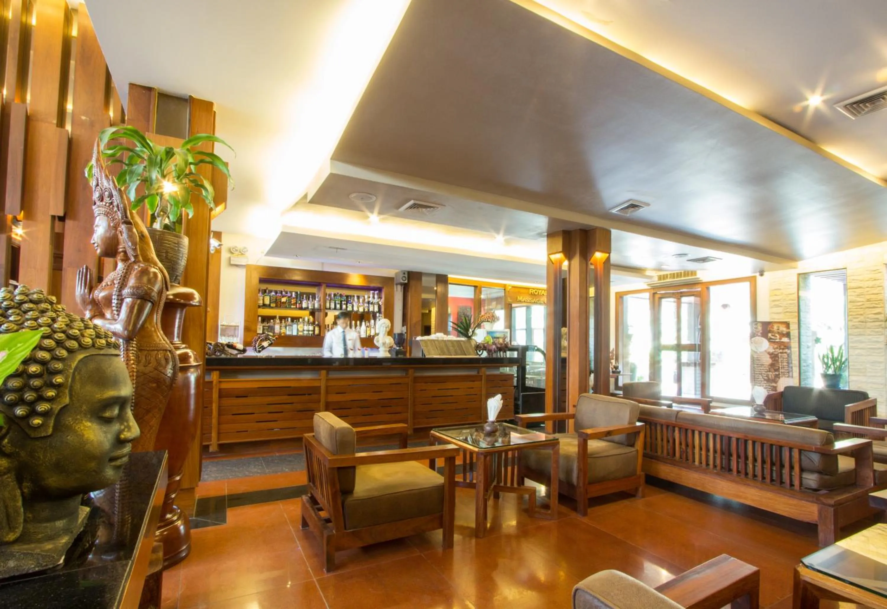 Lounge or bar in Royal Empire Hotel