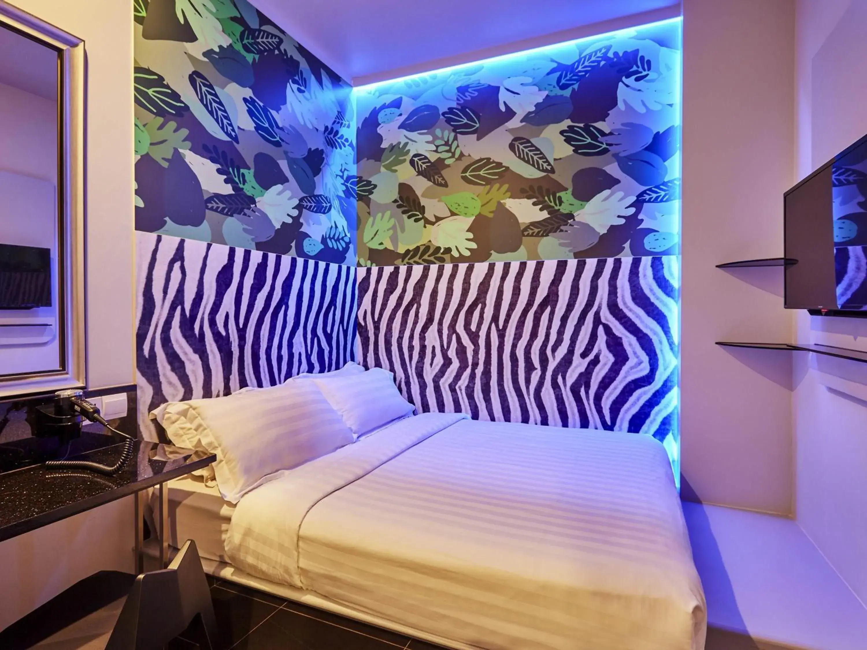 Bedroom, Bed in ibis budget Singapore Bugis Bedroom, Bed in ibis budget Singapore Bugis