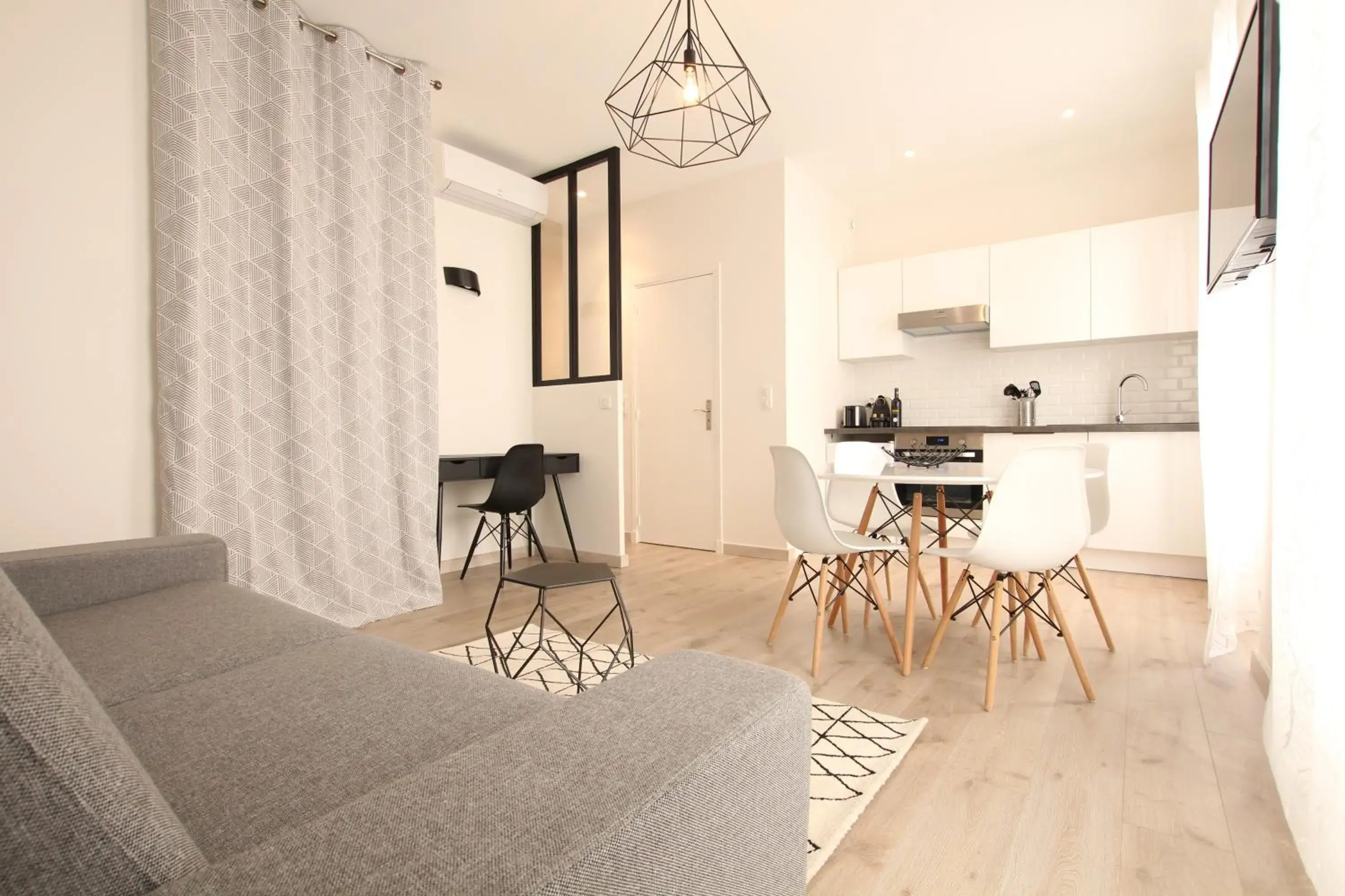One-Bedroom Apartment in Cosy-Cocoon One-Bedroom Apartment in Cosy-Cocoon