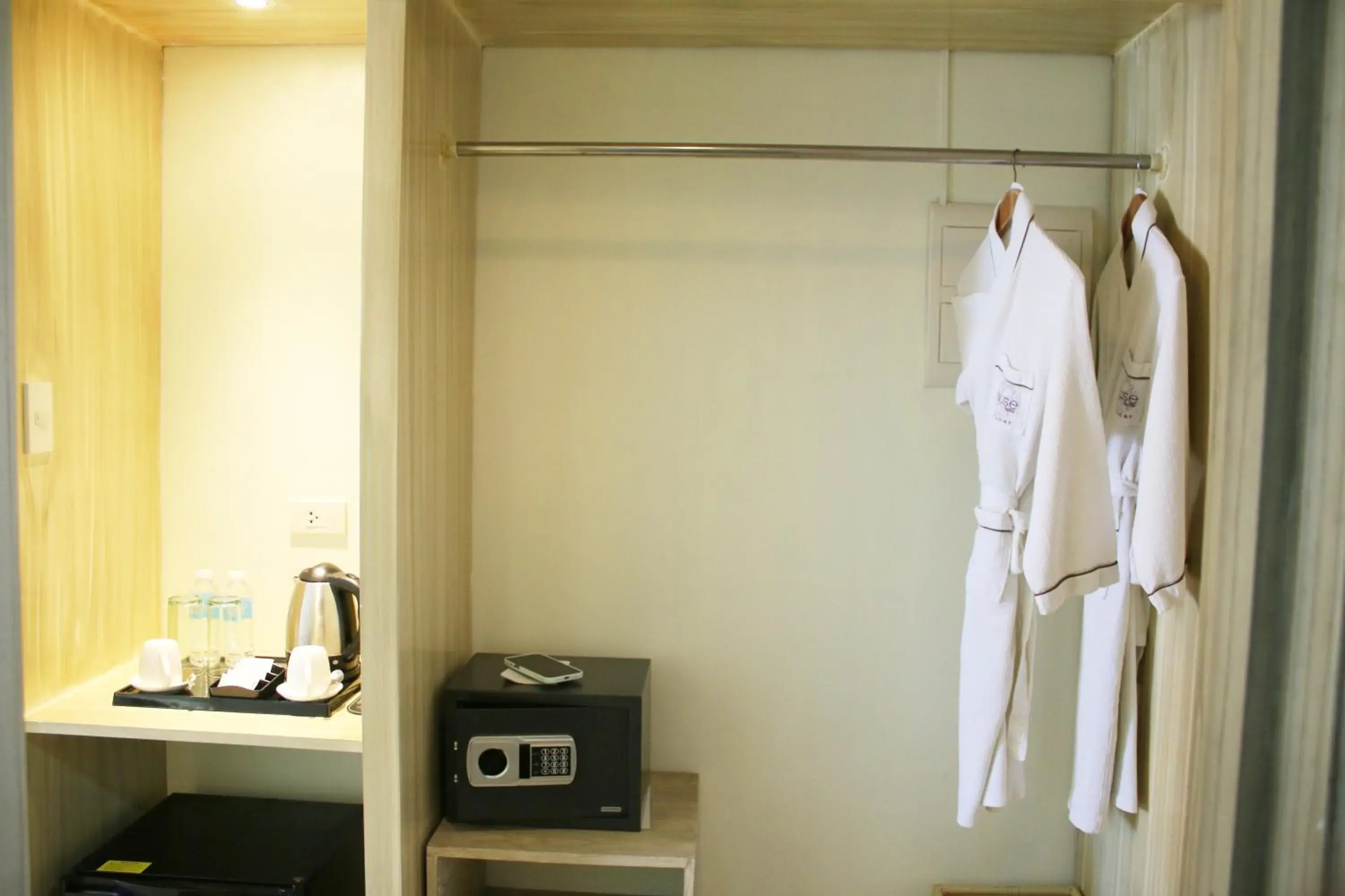 Deluxe King Room in The Muse Beach Front Hotel Boracay Deluxe King Room in The Muse Beach Front Hotel Boracay