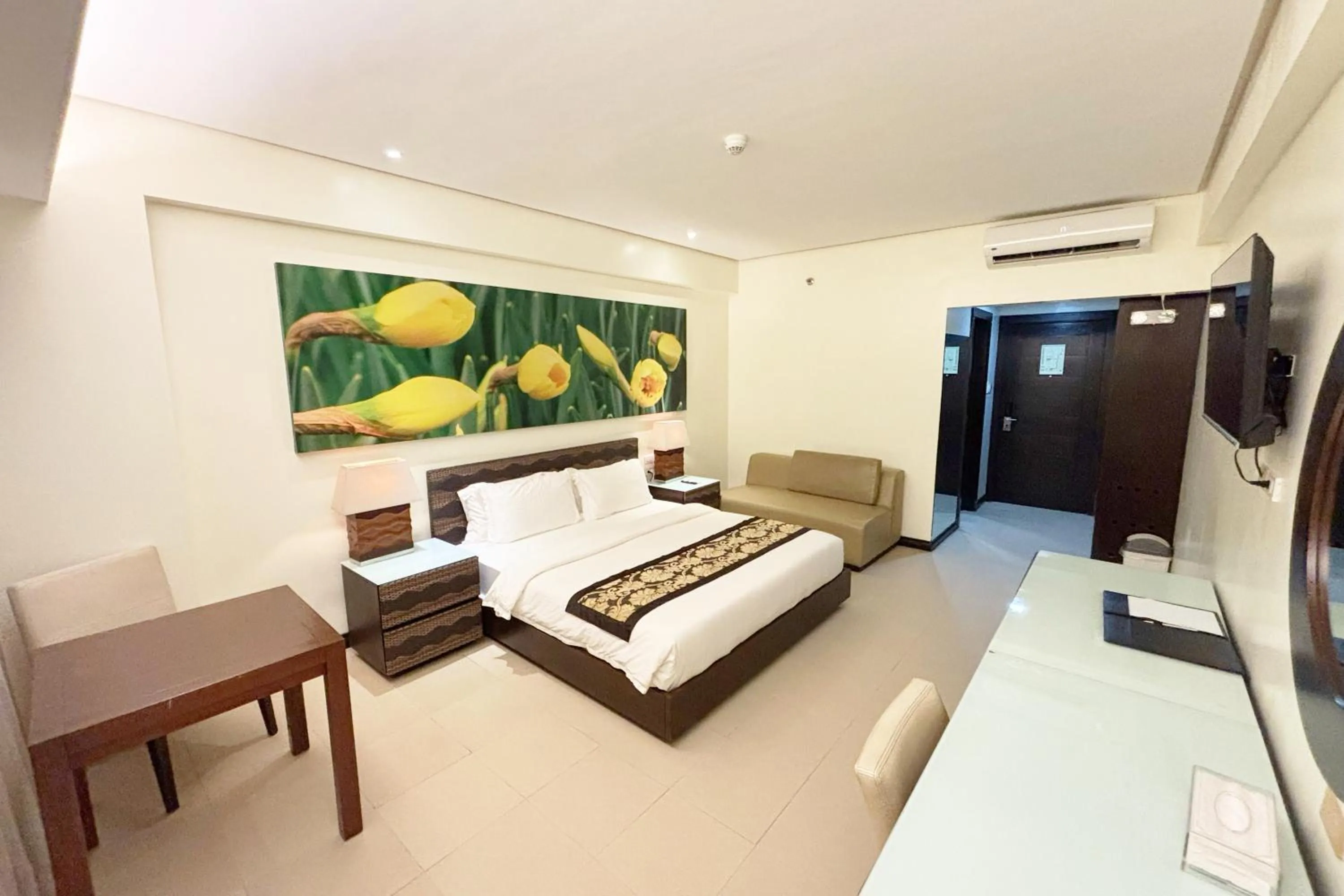 Bed in The Muse Beach Front Hotel Boracay