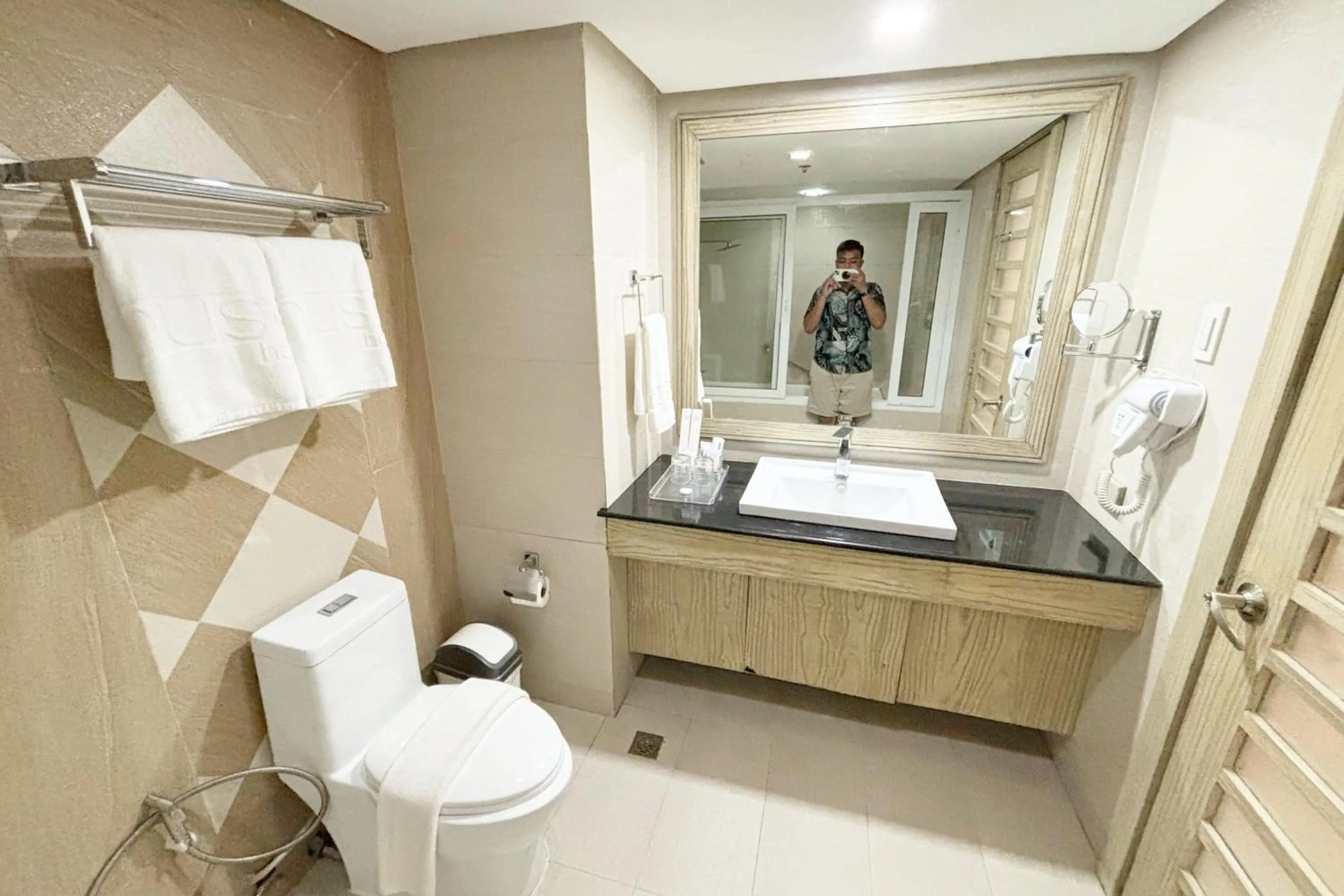 The Muse Beach Front Hotel Boracay