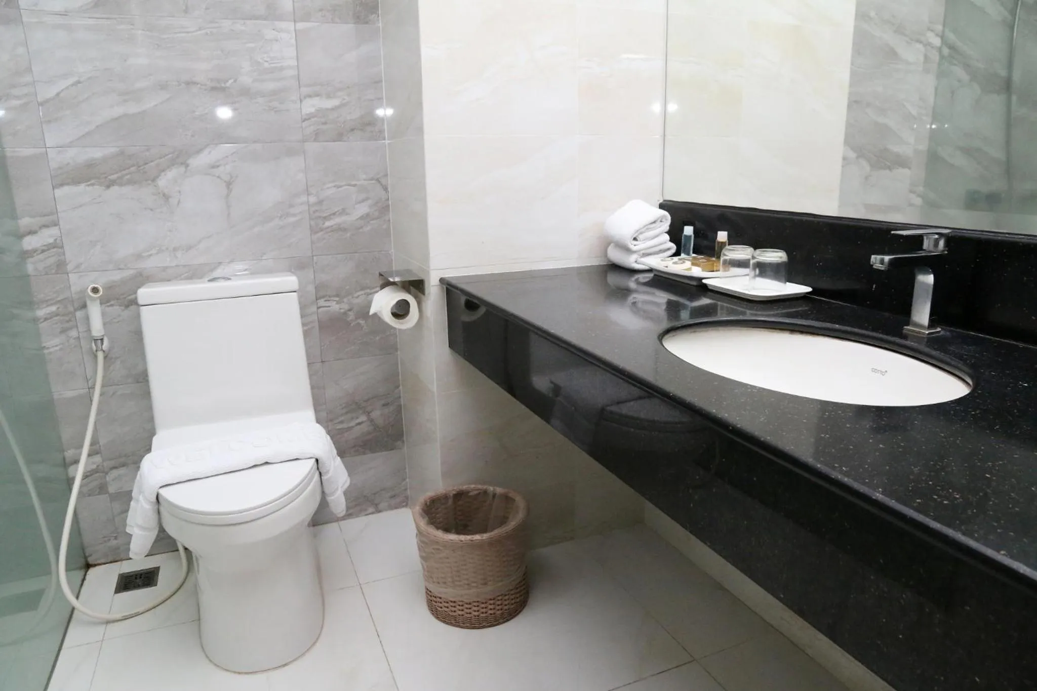 Toilet in Crystal Palace Luxury Hotel Pattaya