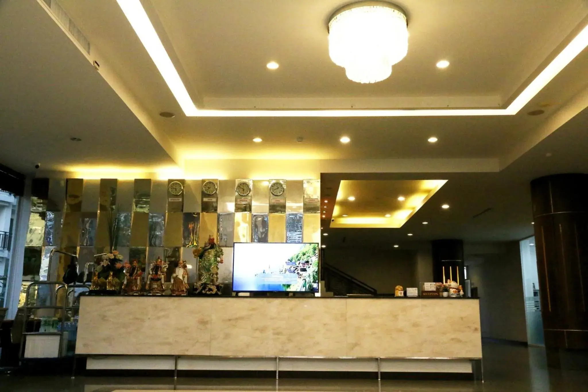 Lobby or reception in Crystal Palace Luxury Hotel Pattaya Lobby or reception in Crystal Palace Luxury Hotel Pattaya