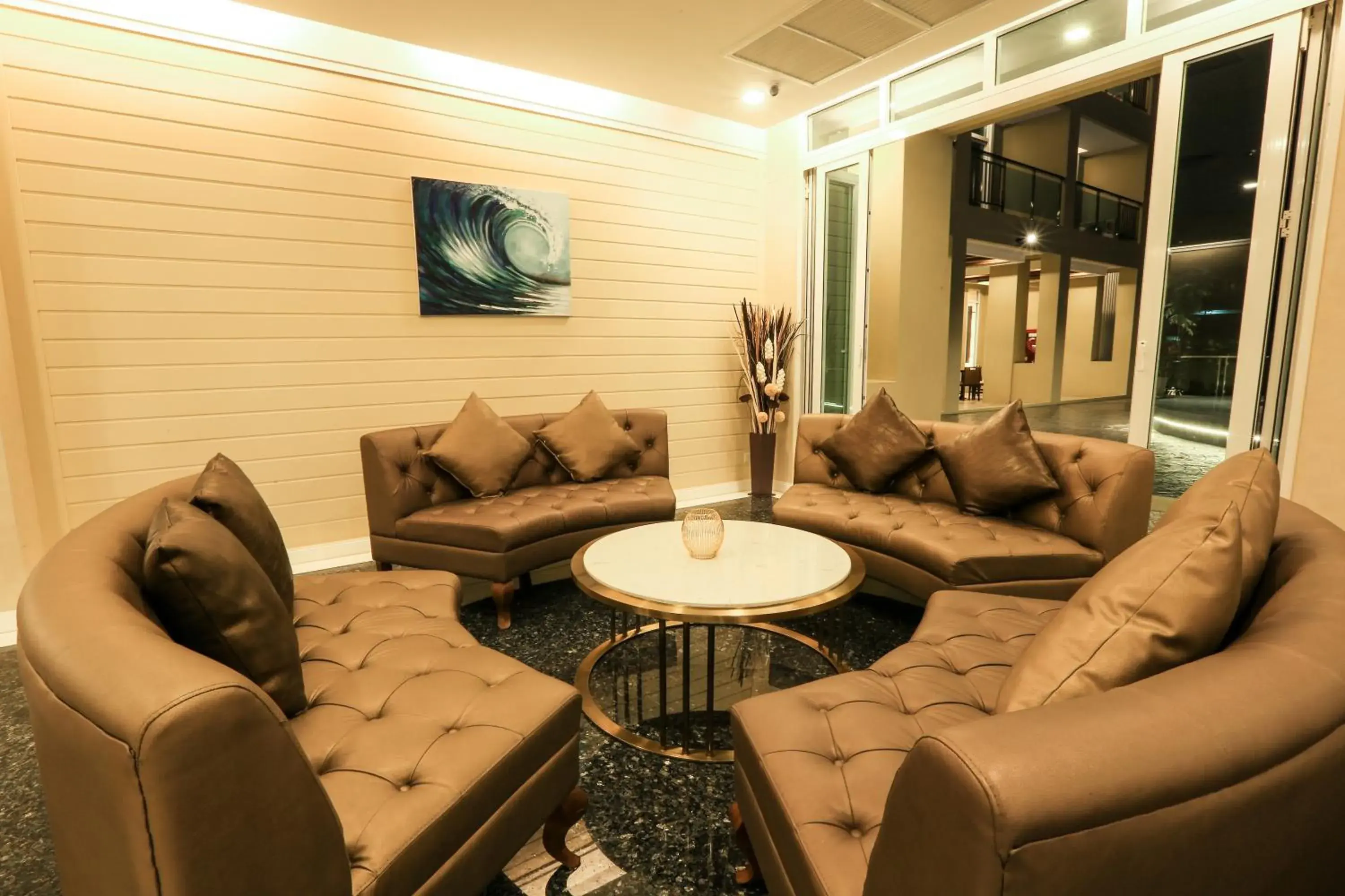 Living room in Crystal Palace Luxury Hotel Pattaya Living room in Crystal Palace Luxury Hotel Pattaya