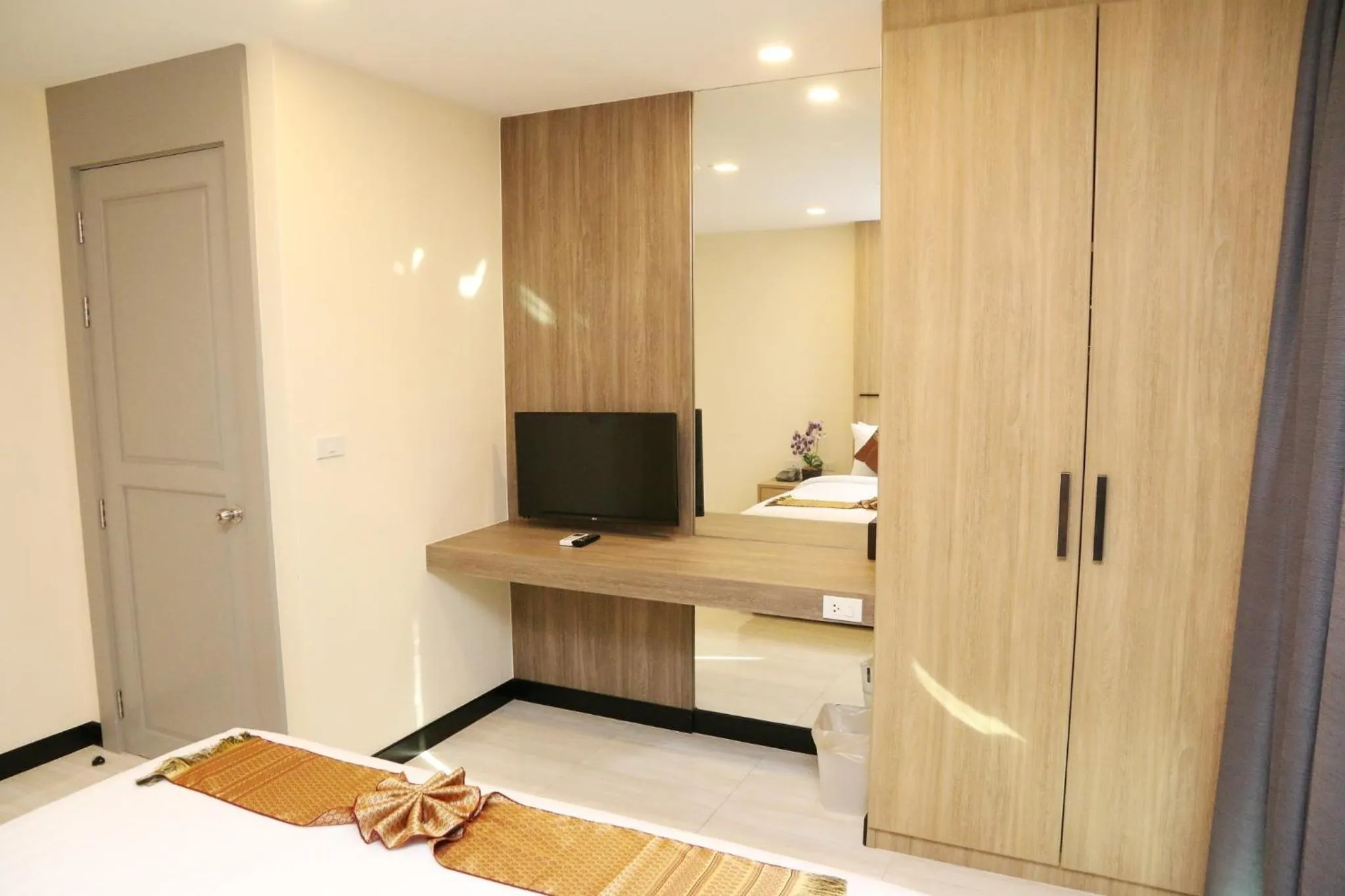 Bed in Crystal Palace Luxury Hotel Pattaya