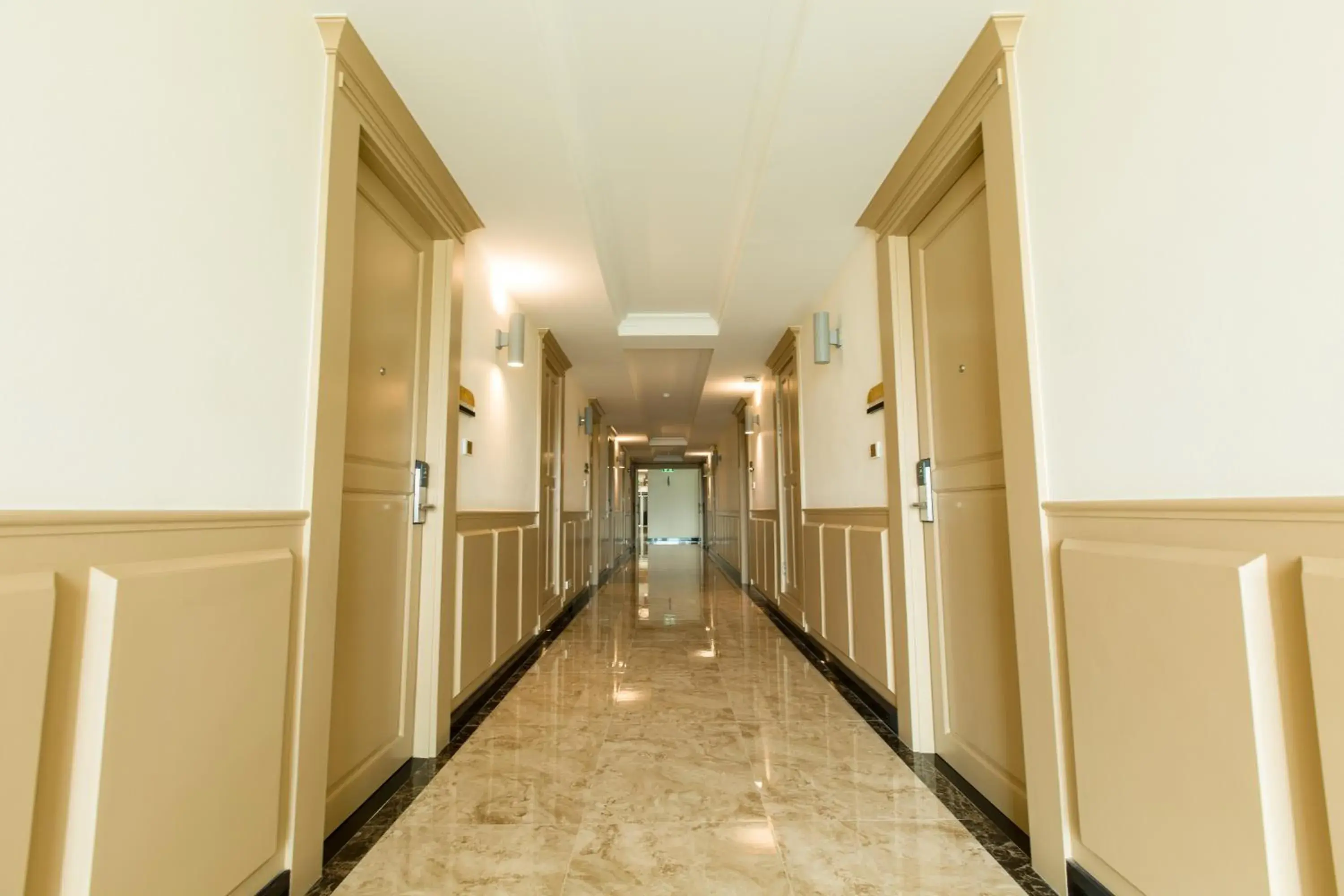 Property building in Crystal Palace Luxury Hotel Pattaya Property building in Crystal Palace Luxury Hotel Pattaya