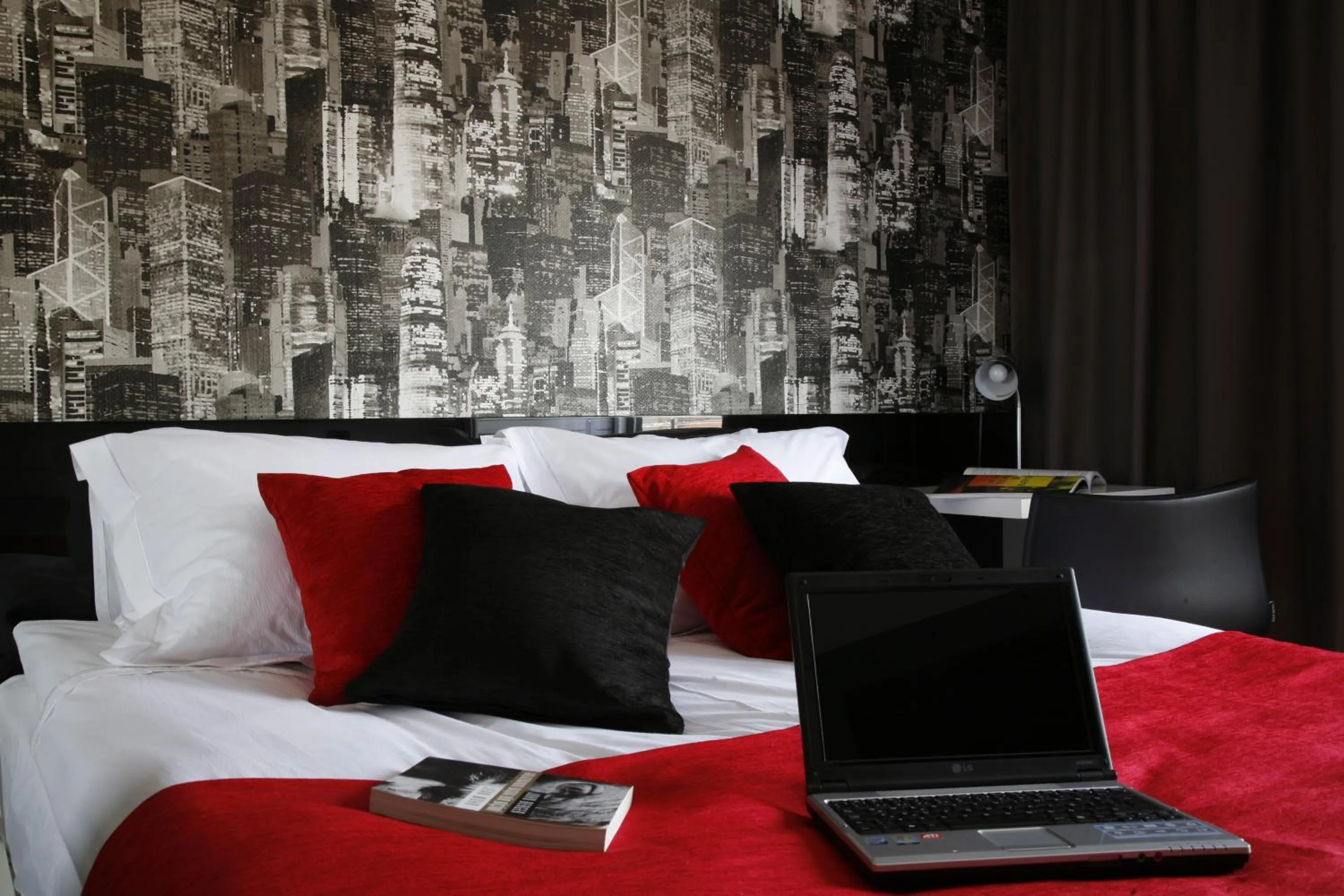 Decorative detail, Bed in Hotel Samm Bistro Spa