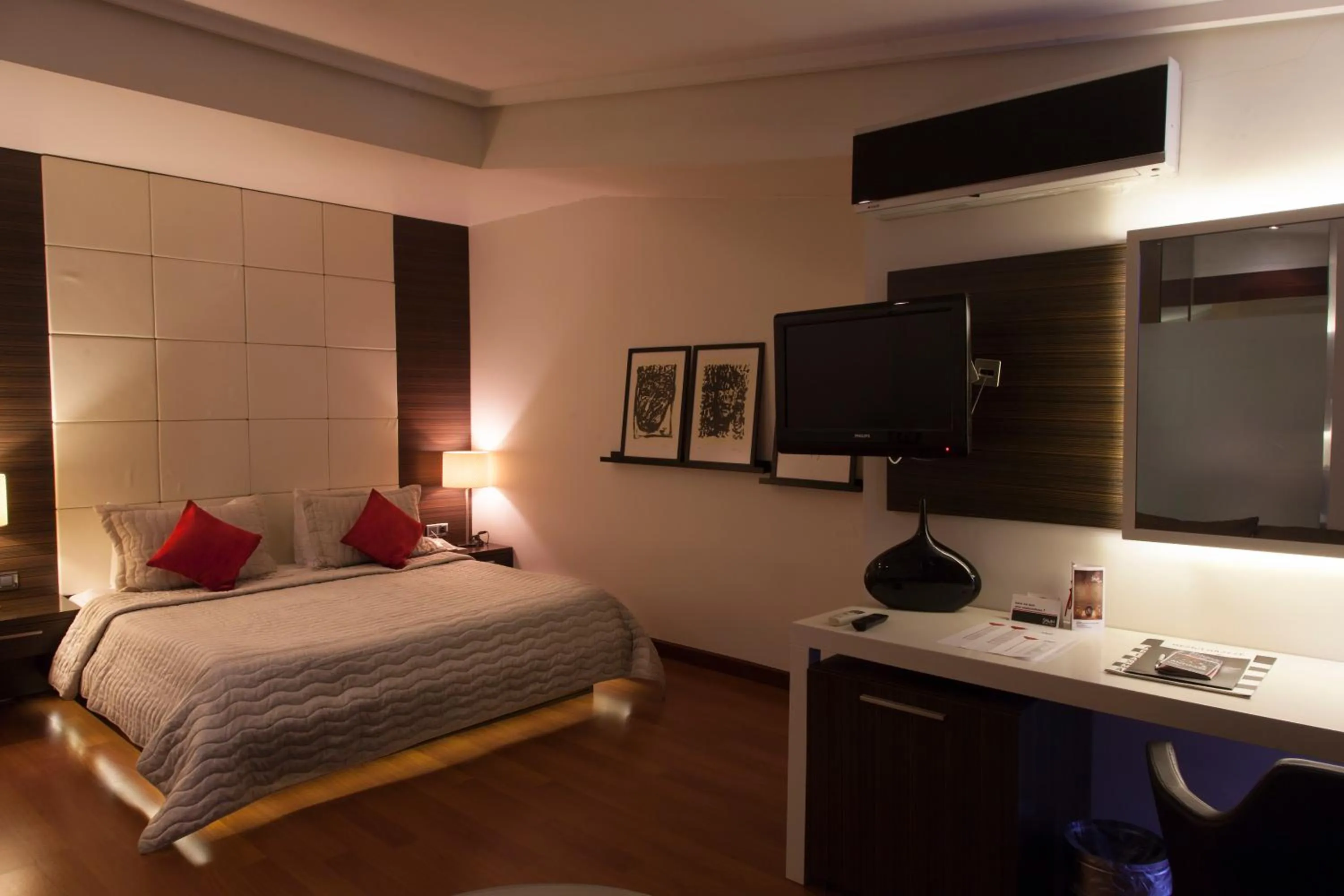 Bed in Hotel Samm Bistro Spa