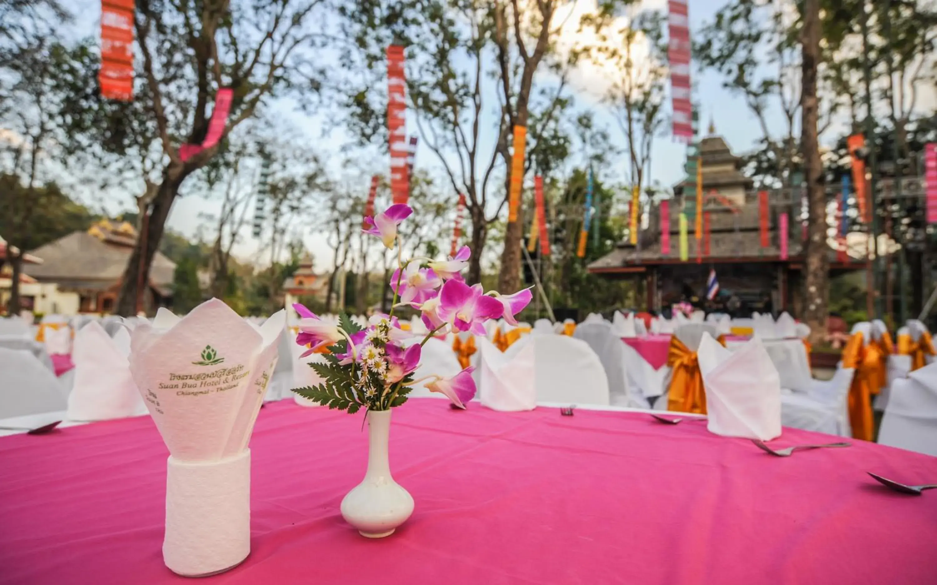 Restaurant/places to eat in Suan Bua Hotel & Resort Restaurant/places to eat in Suan Bua Hotel & Resort