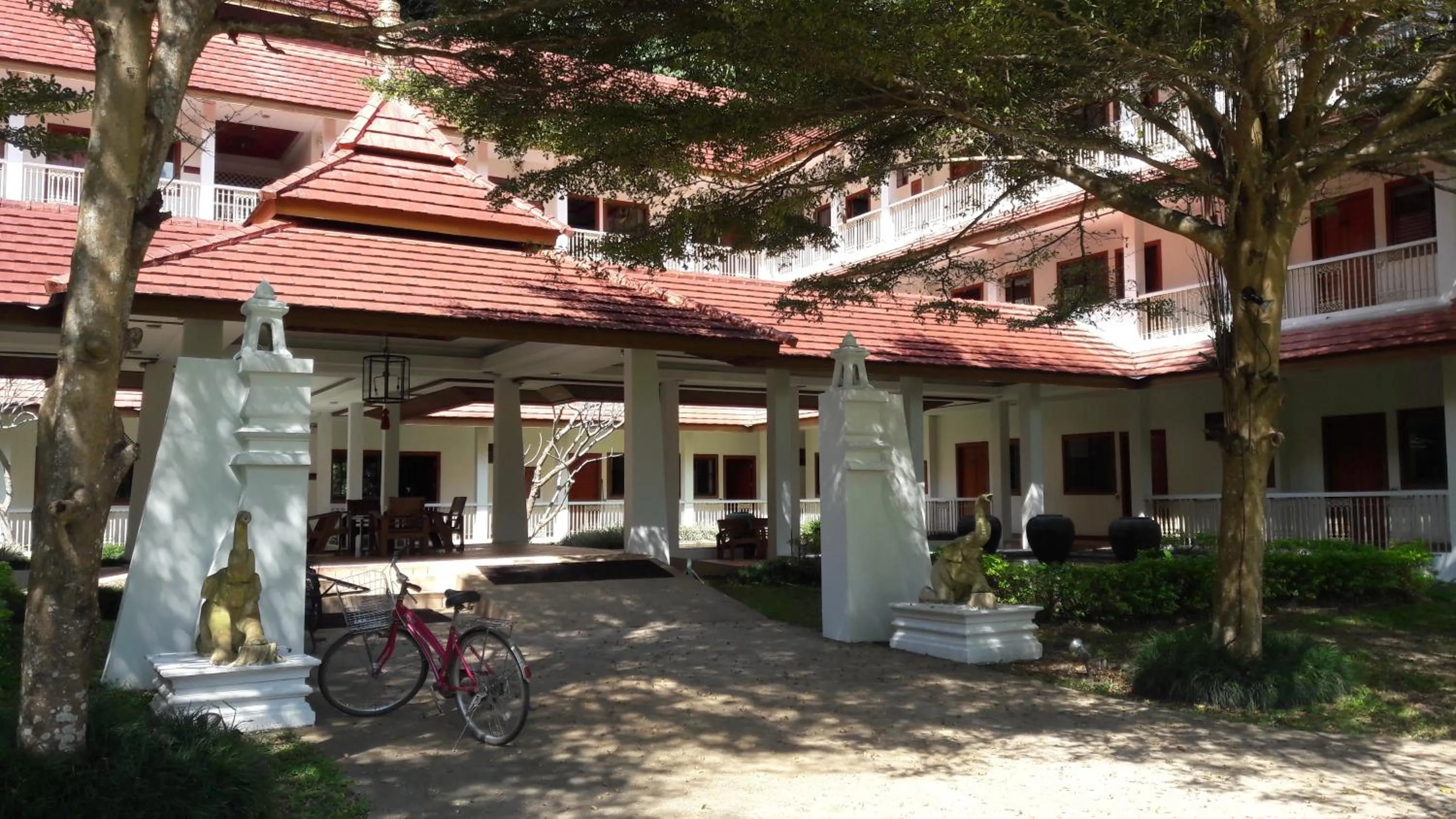 Suan Bua Hotel & Resort