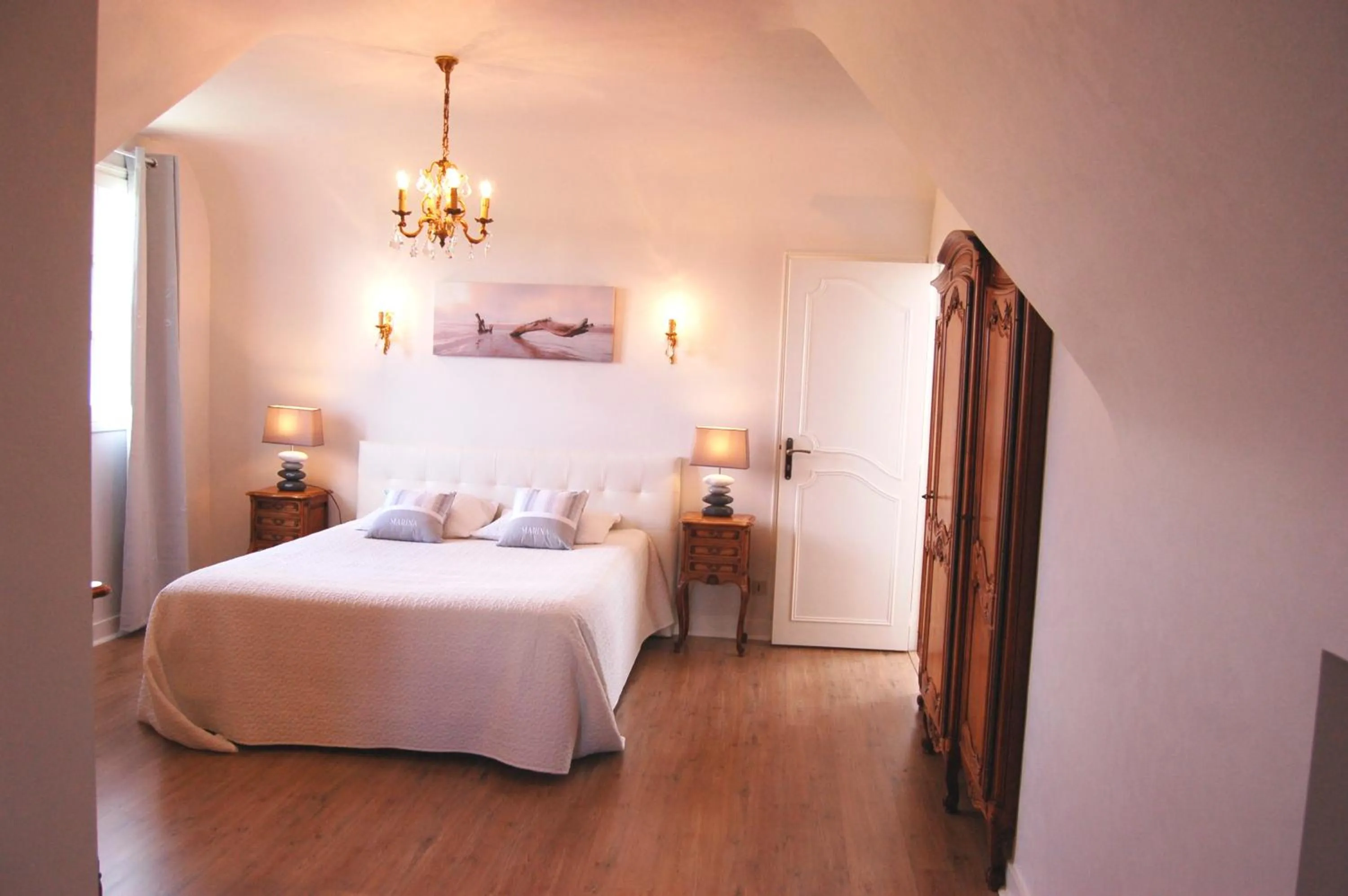 Bedroom, Bed in Hotel Spa La Malouinière Des Longchamps - Saint-Malo