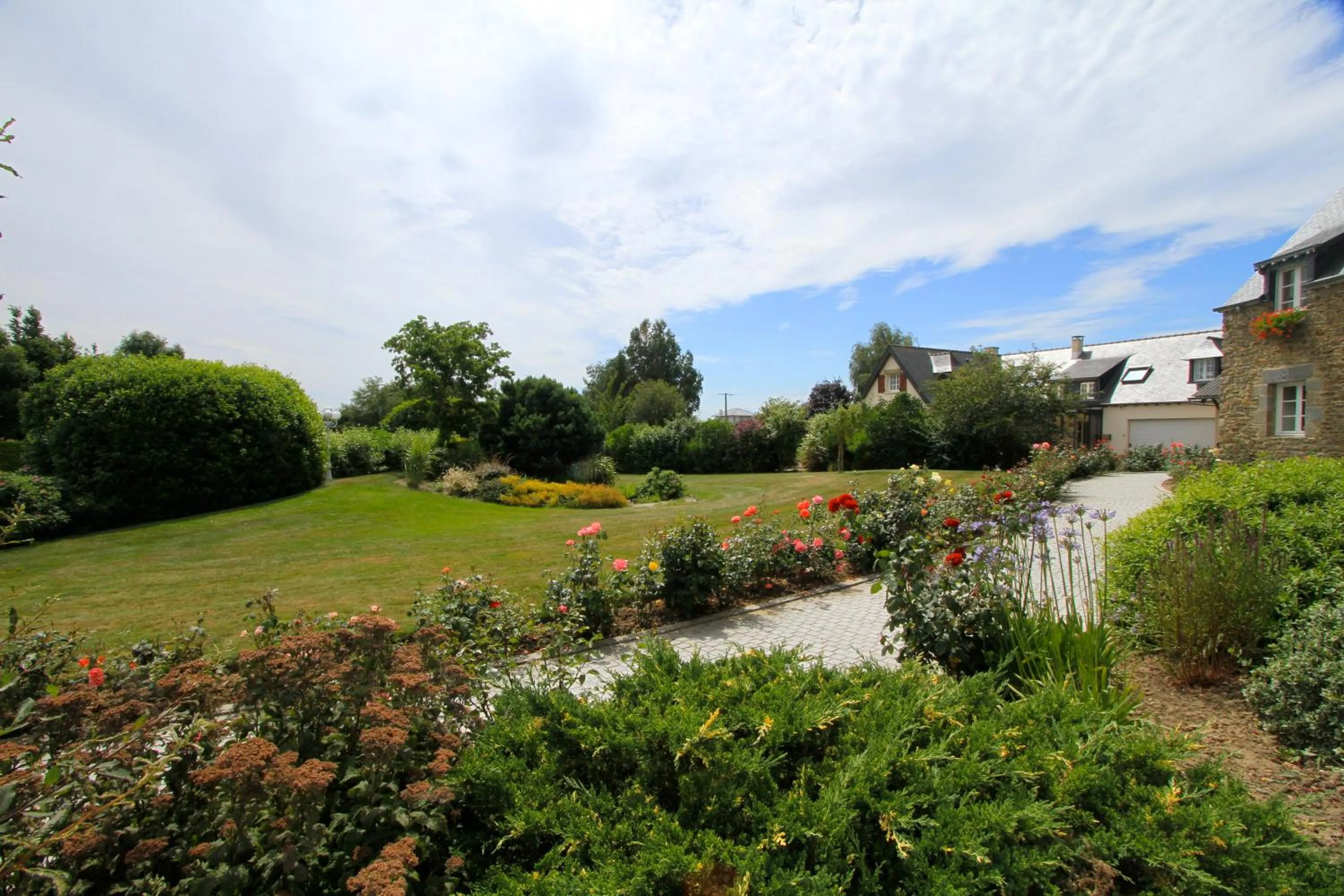 Garden in Hotel Spa La Malouinière Des Longchamps - Saint-Malo