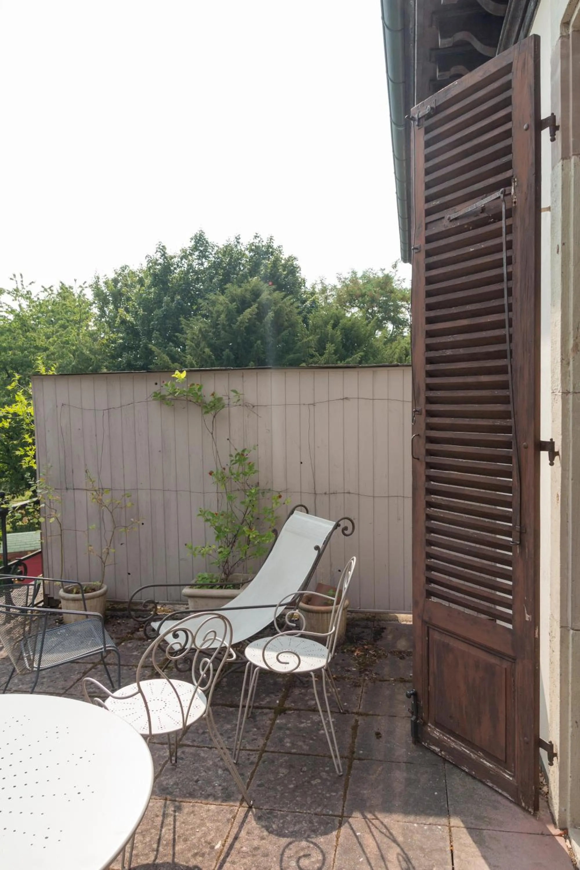 Balcony/Terrace in Domaine de Beaupré - Hotel The Originals Relais