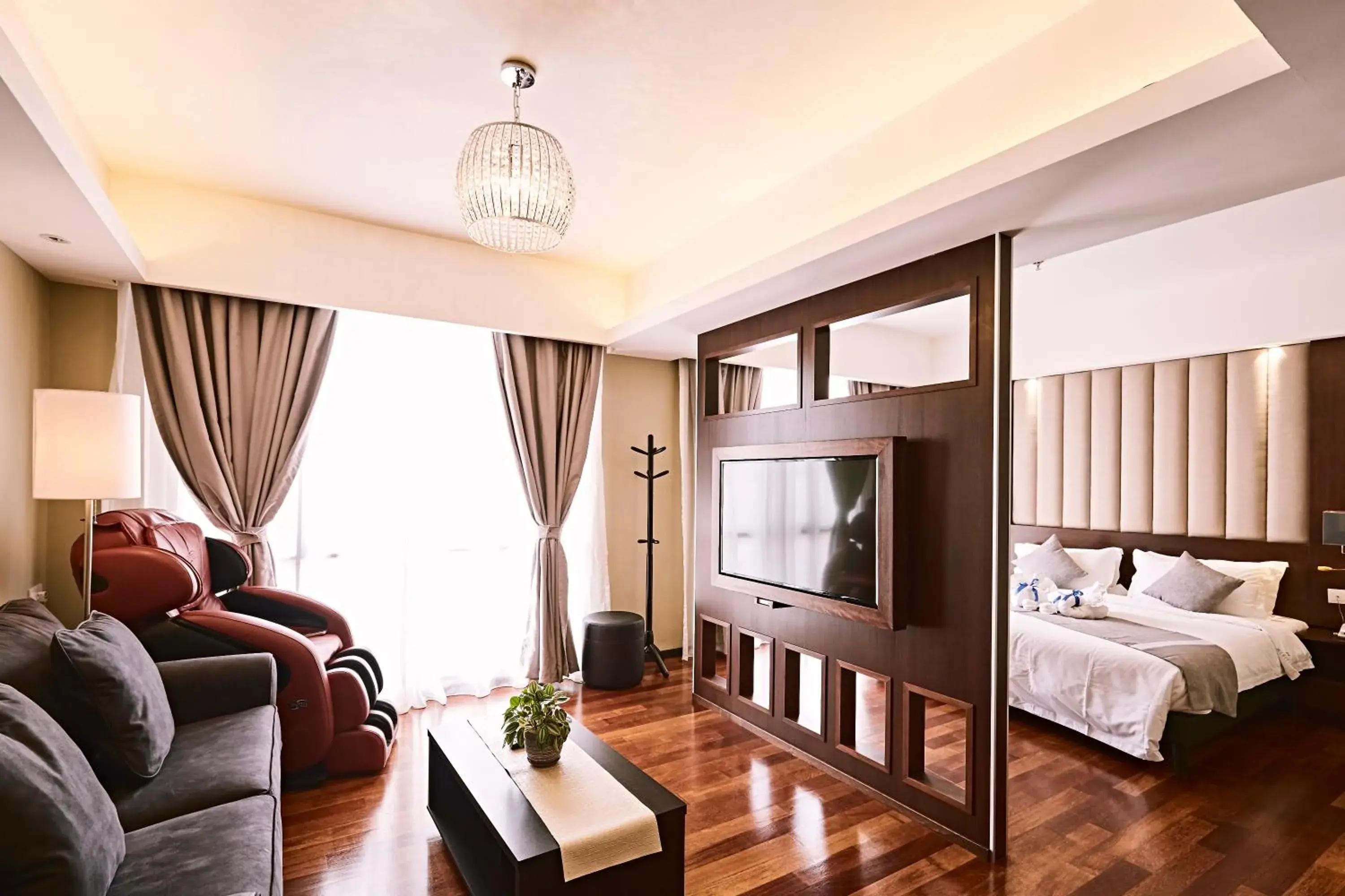 Bed in Meritin Hotel Bed in Meritin Hotel