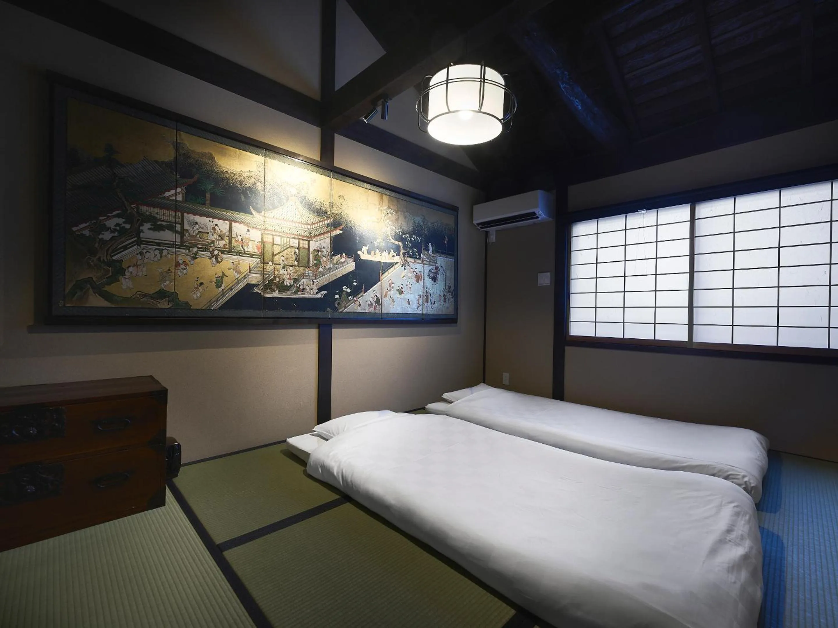Photo of the whole room, Bed in Kyoto Inn Gion
