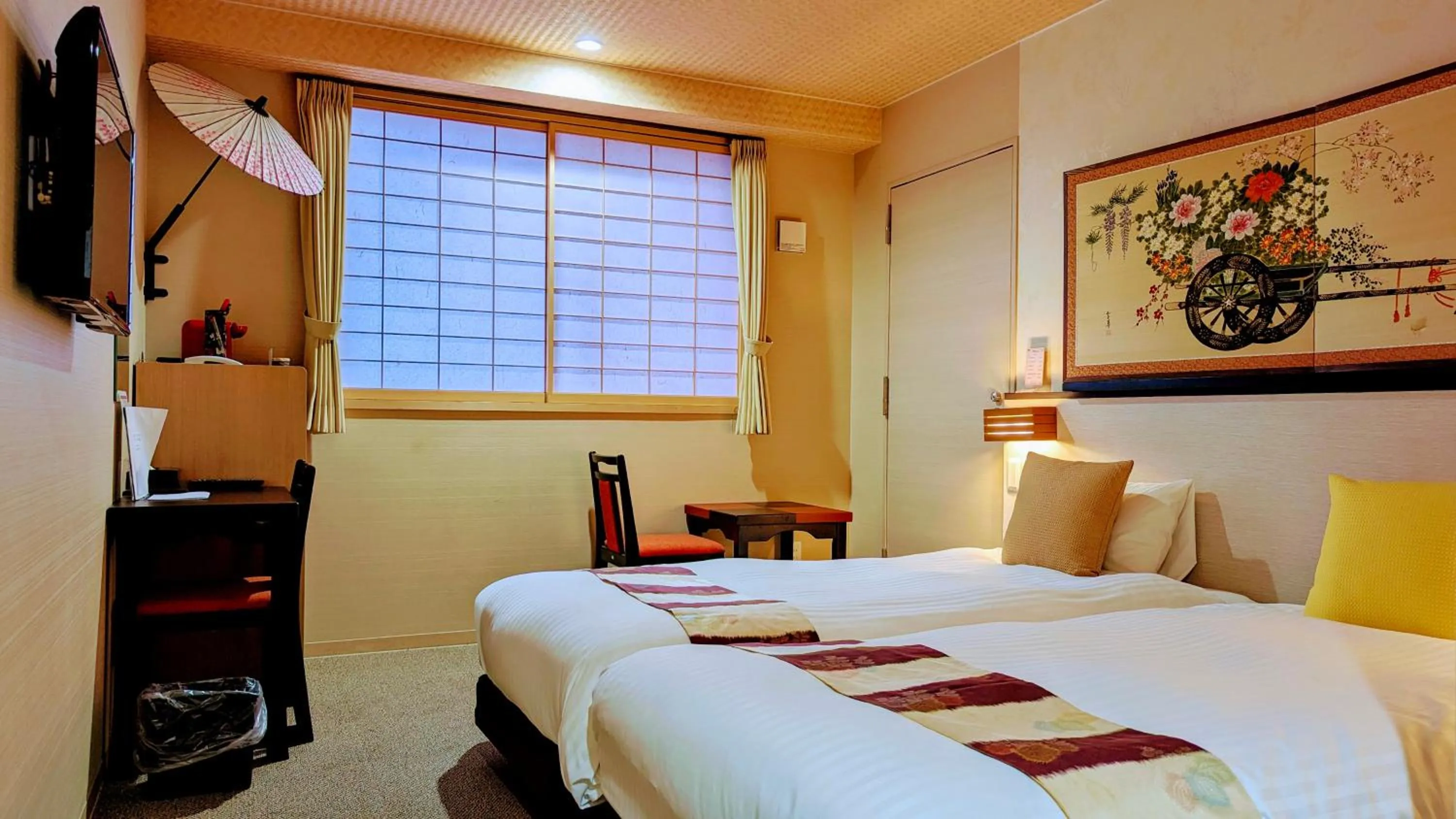 Bed in Kyoto Inn Gion