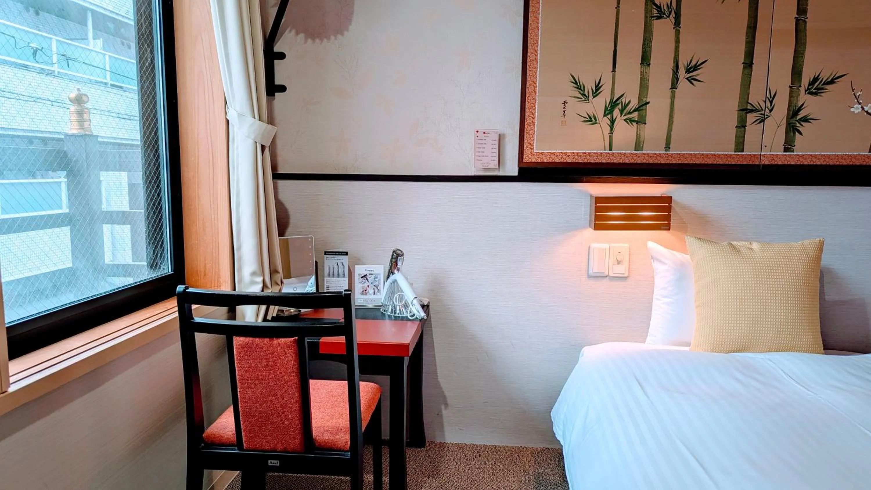 Photo of the whole room, Bed in Kyoto Inn Gion