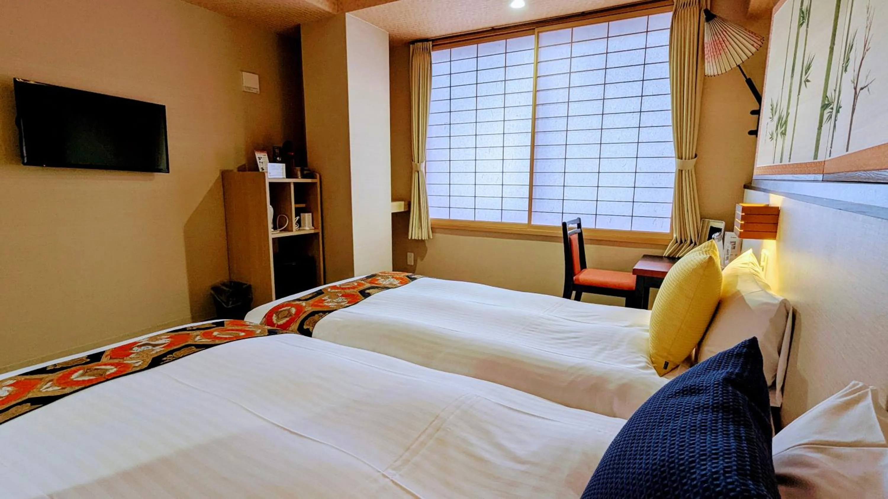 Bed in Kyoto Inn Gion