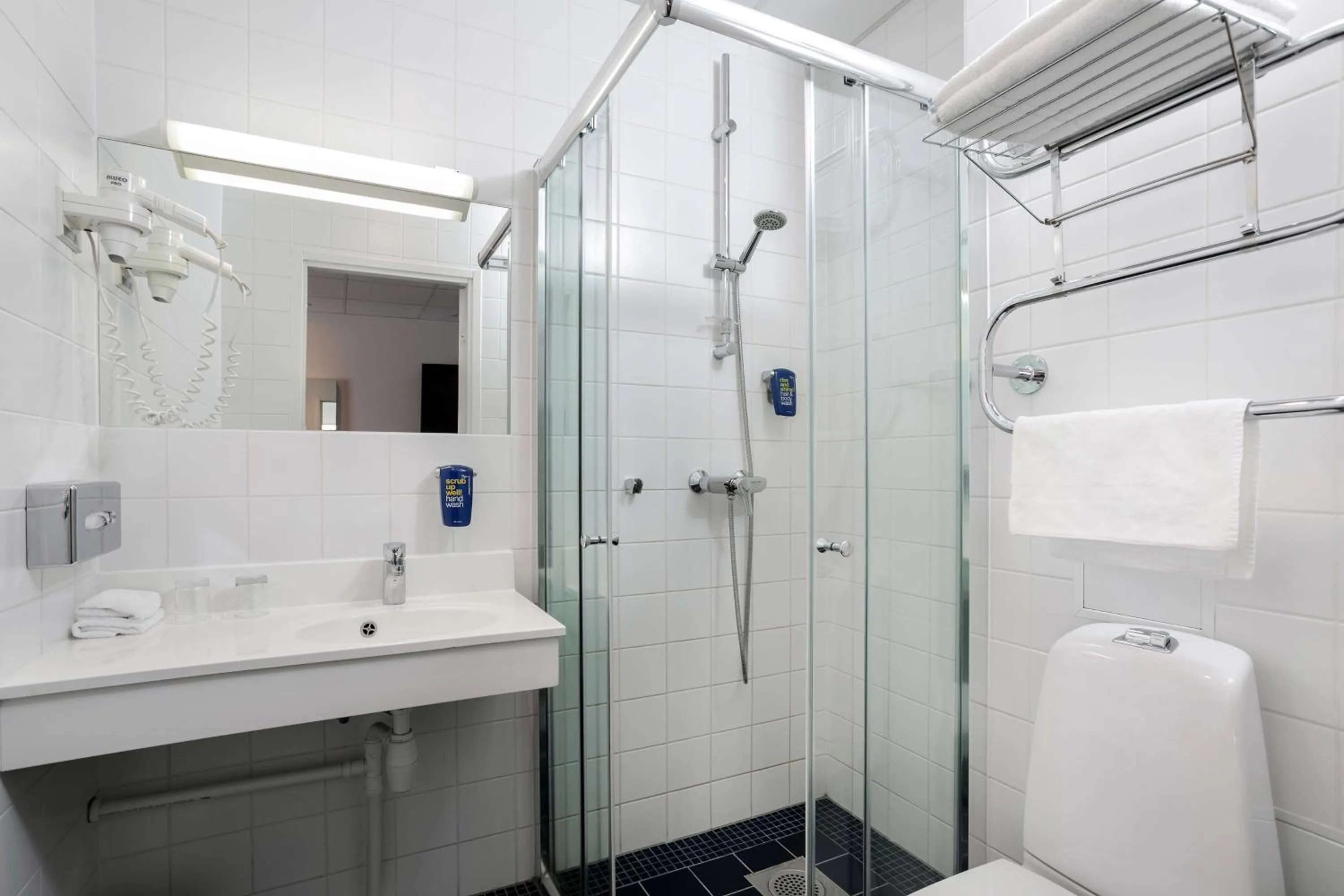 Bathroom in Park Inn by Radisson Central Tallinn