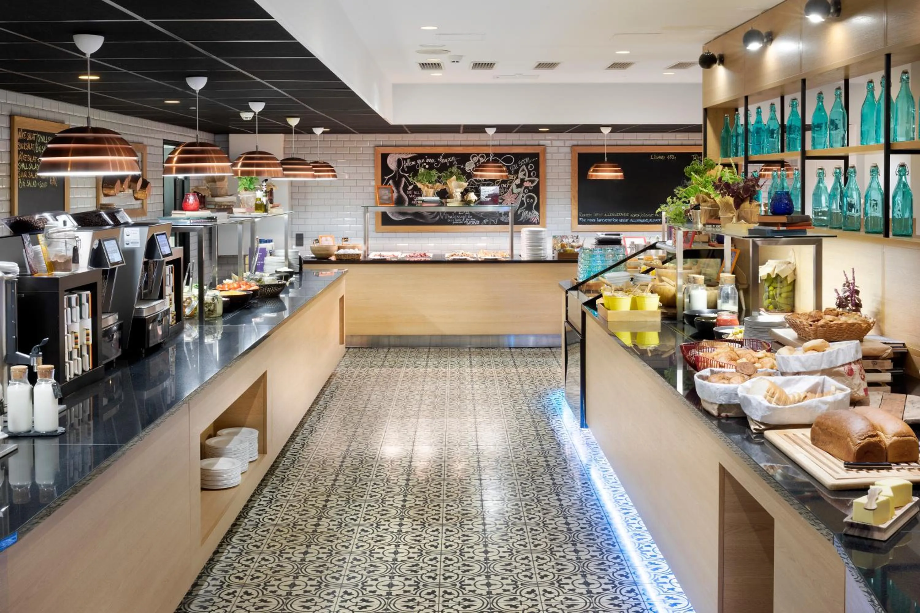 Restaurant/places to eat in Park Inn by Radisson Central Tallinn