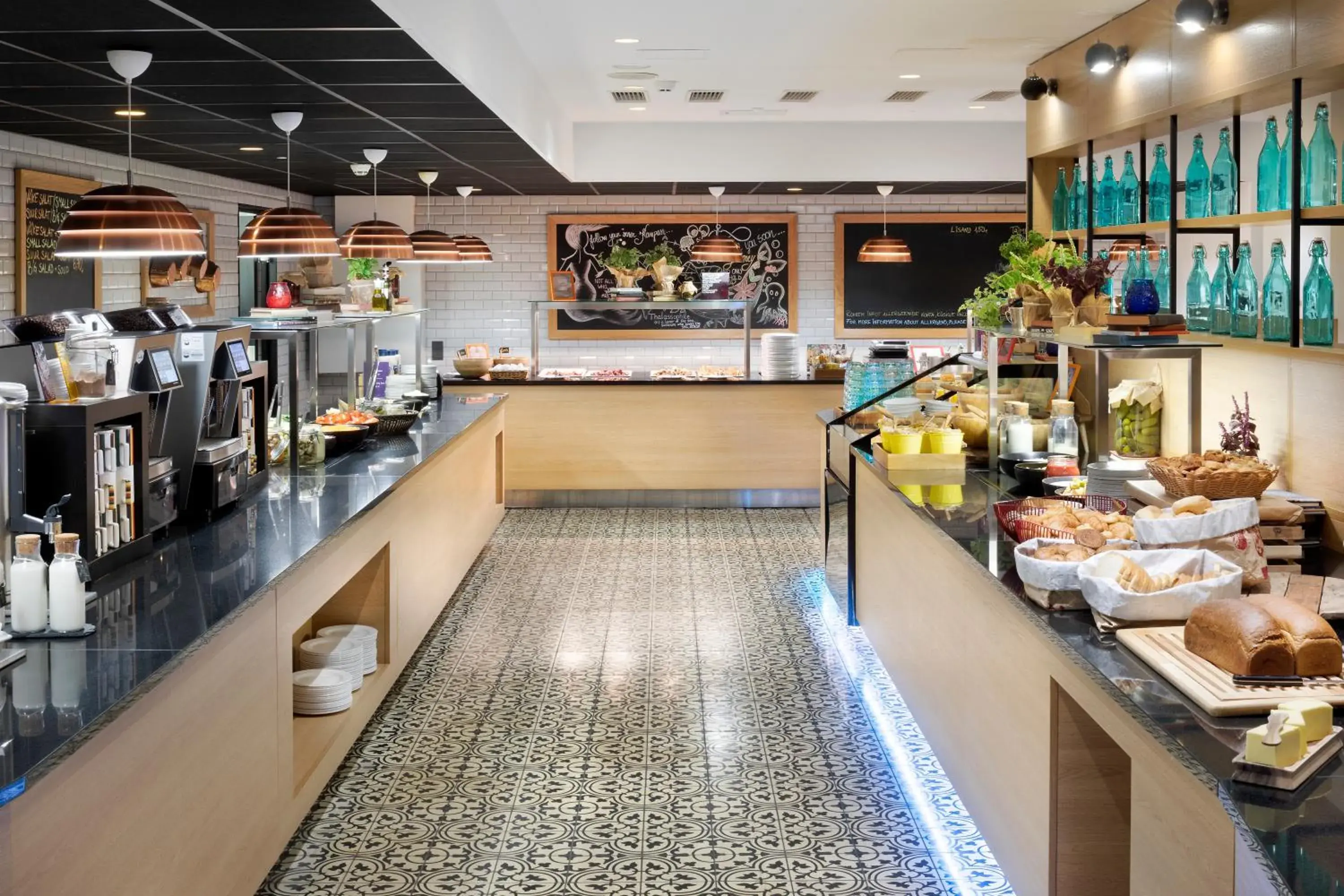 Restaurant/places to eat in Park Inn by Radisson Central Tallinn Restaurant/places to eat in Park Inn by Radisson Central Tallinn