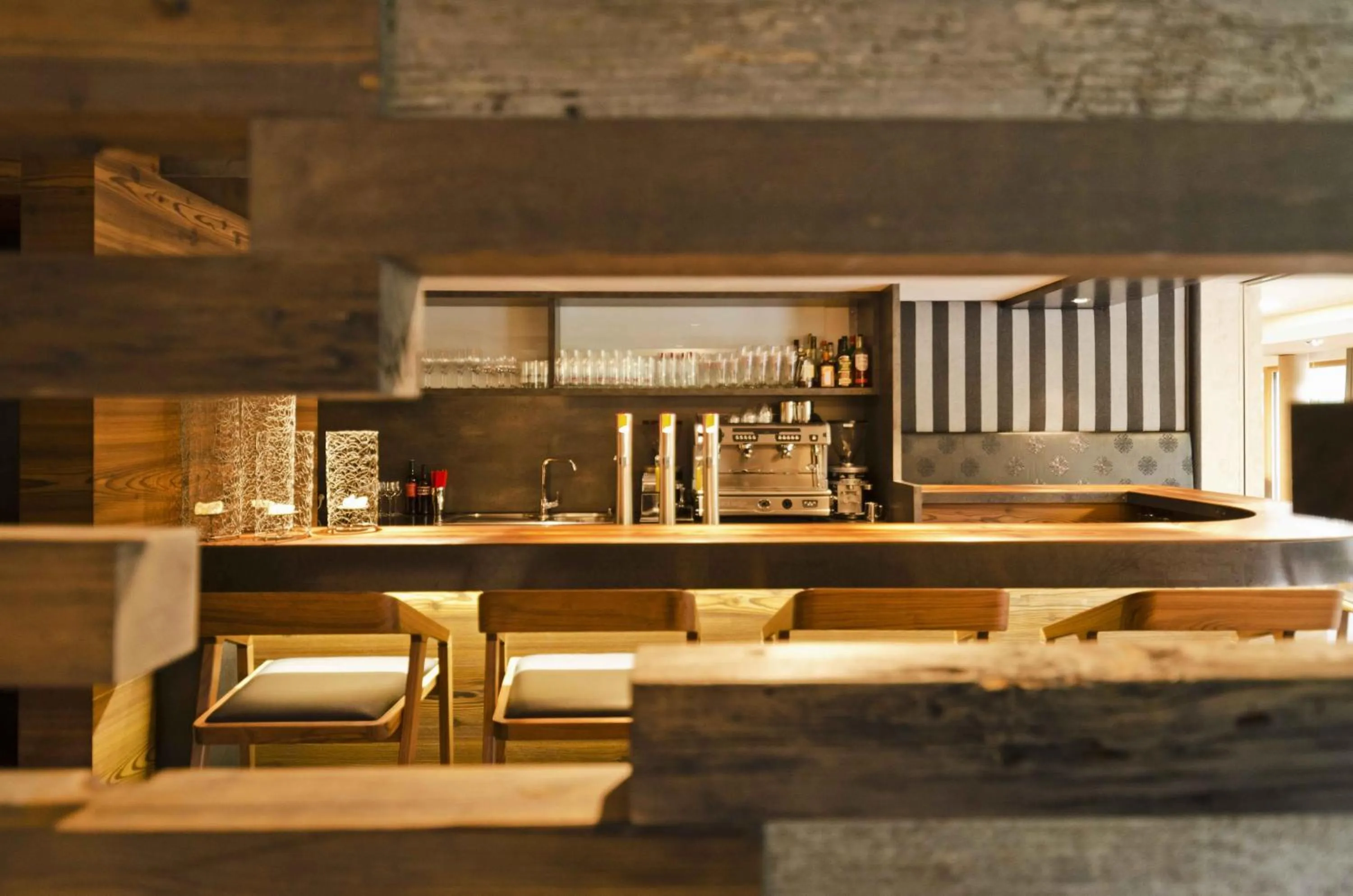 Lounge or bar in Familotel Alphotel