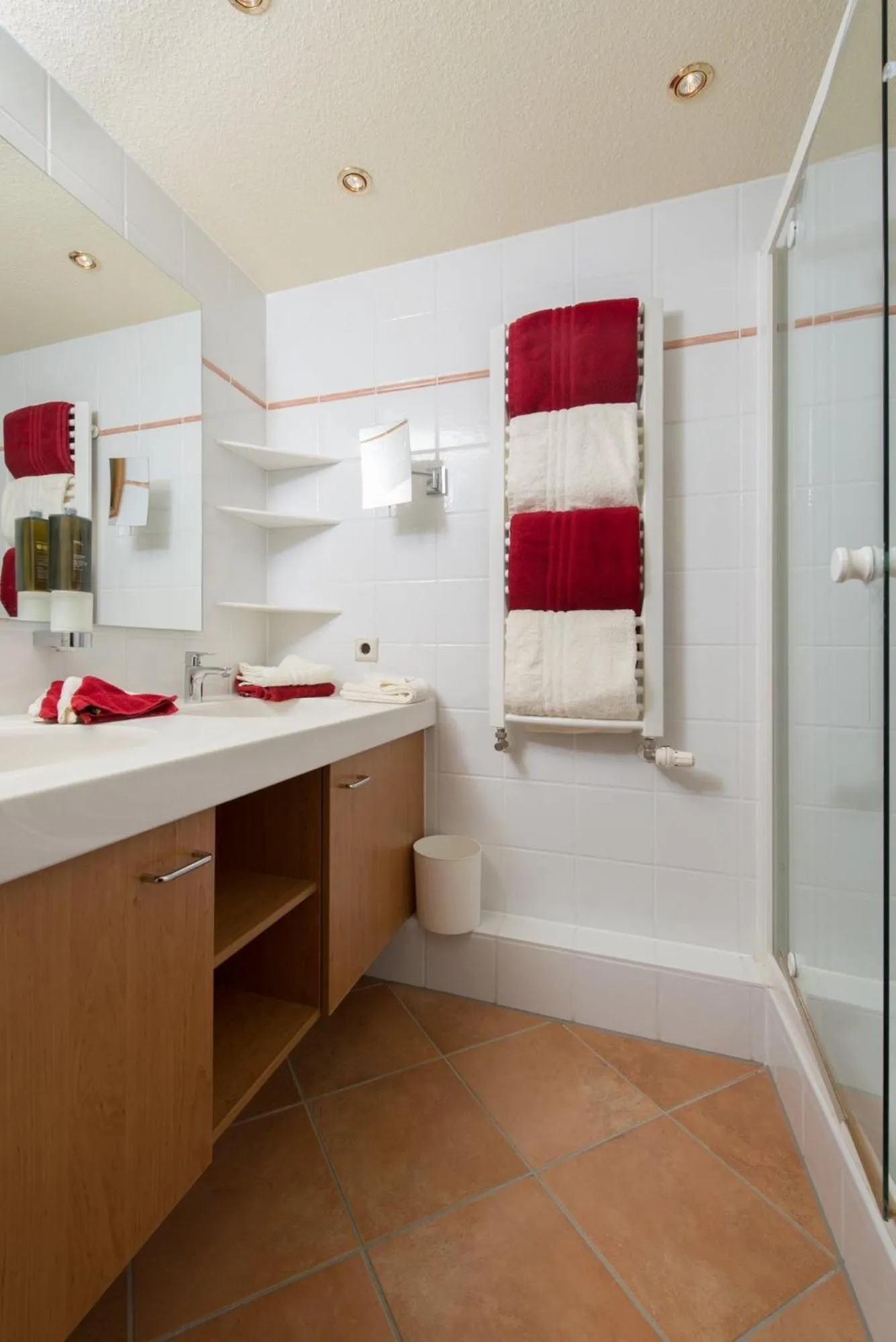 Shower in Familotel Alphotel