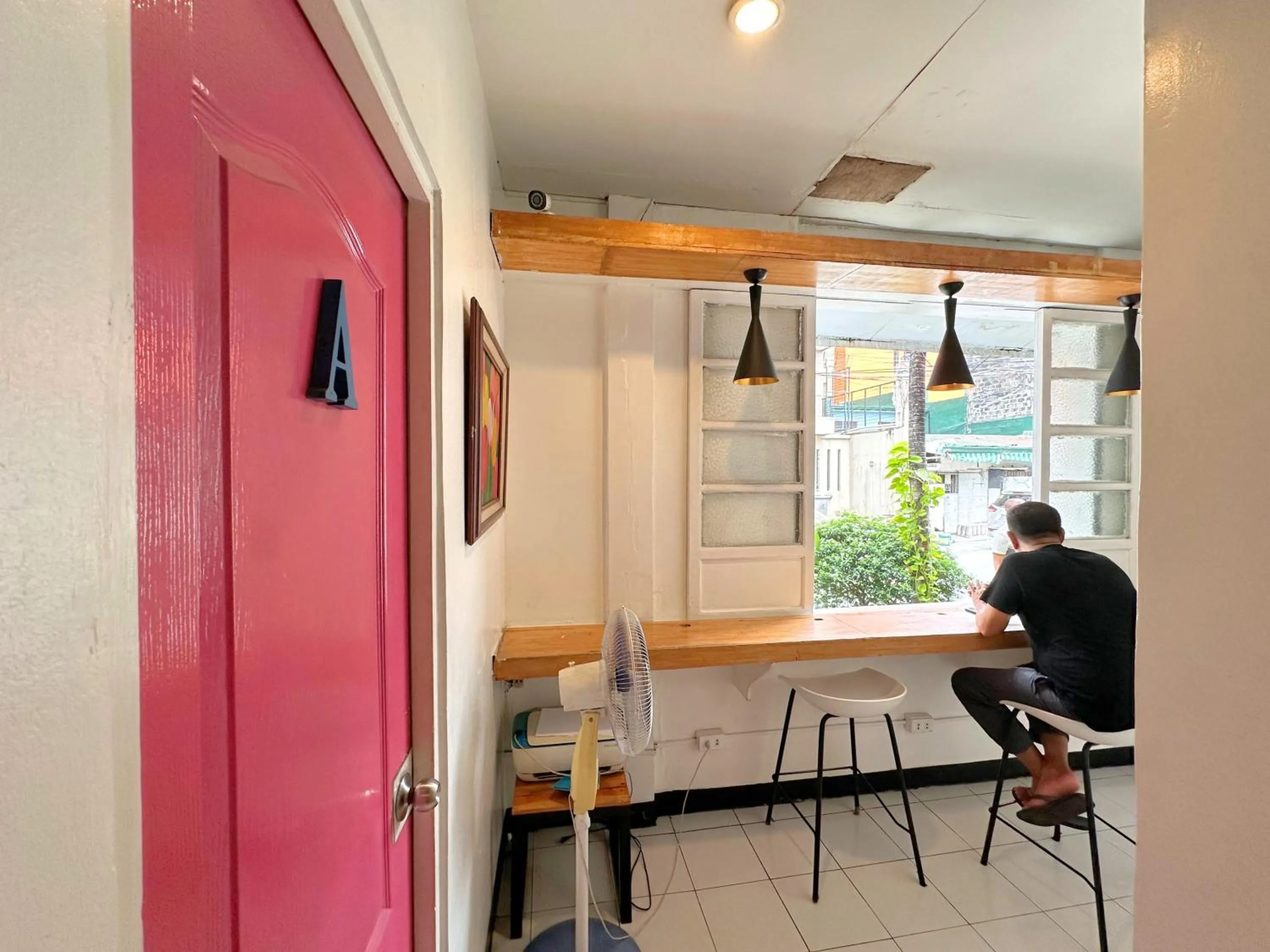 Property building in Dormitelsph BGC