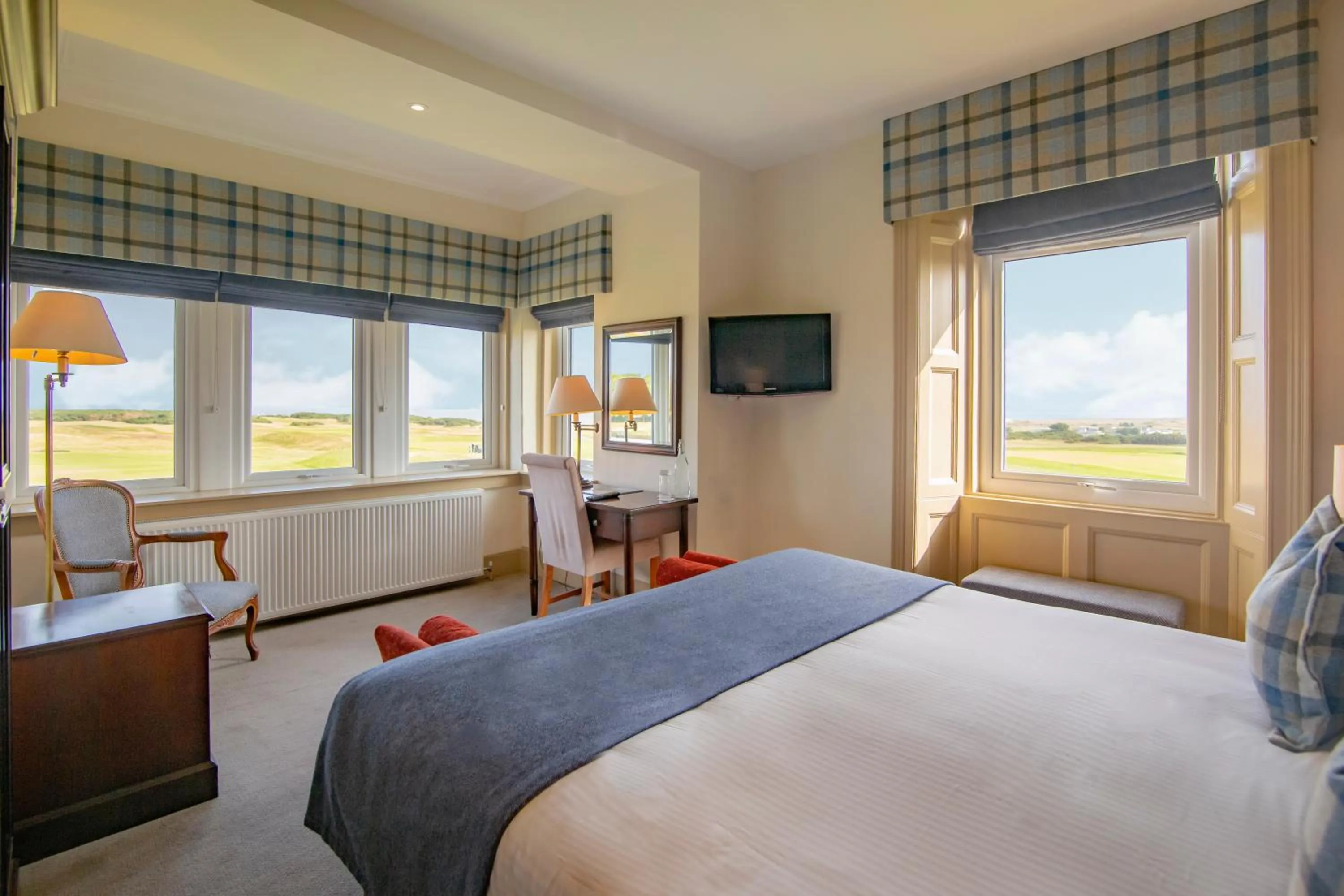 Bed in Royal Golf Hotel, by Highland Coast Hotels