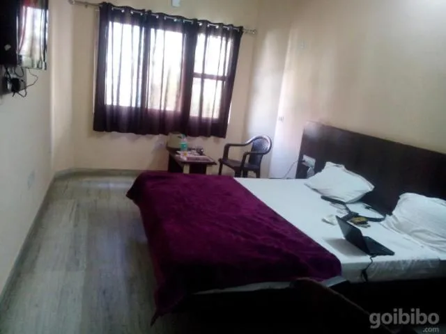 Bed in Laxmi Mahal