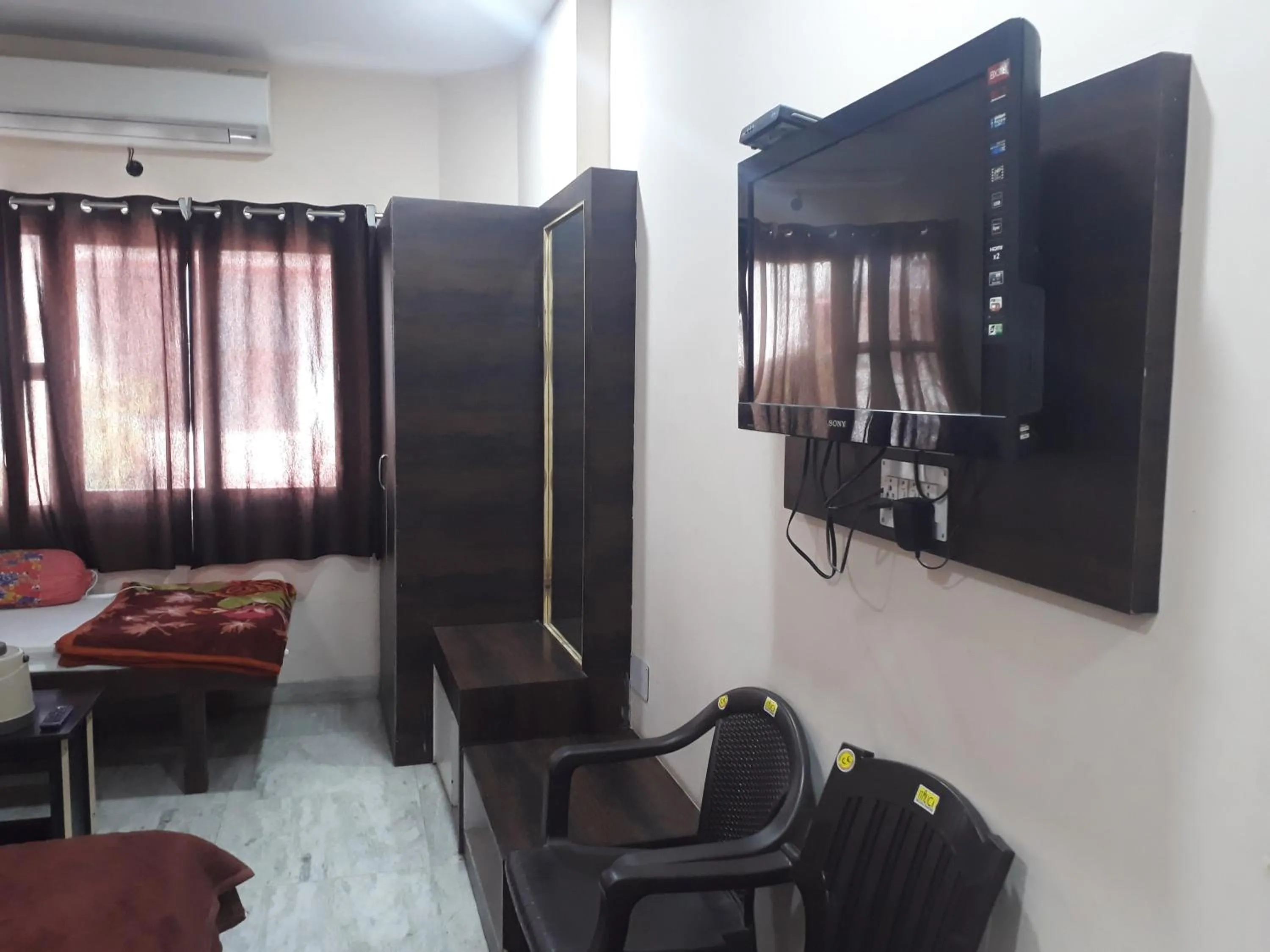 Bedroom in Laxmi Mahal