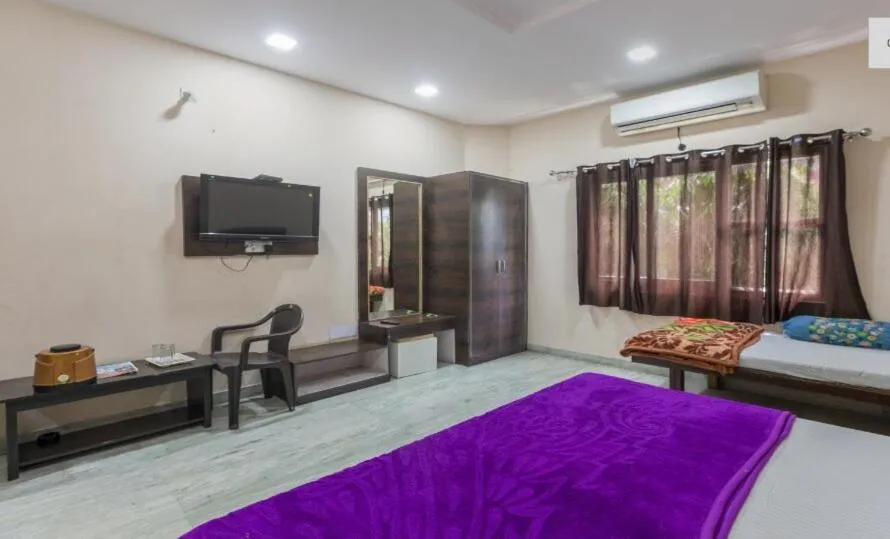TV and multimedia, Bed in Laxmi Mahal