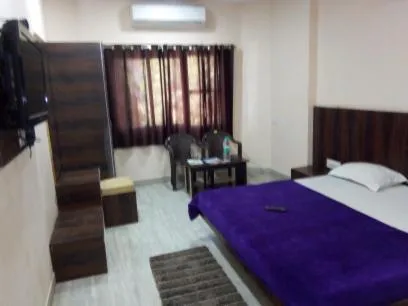 bunk bed, Bed in Laxmi Mahal