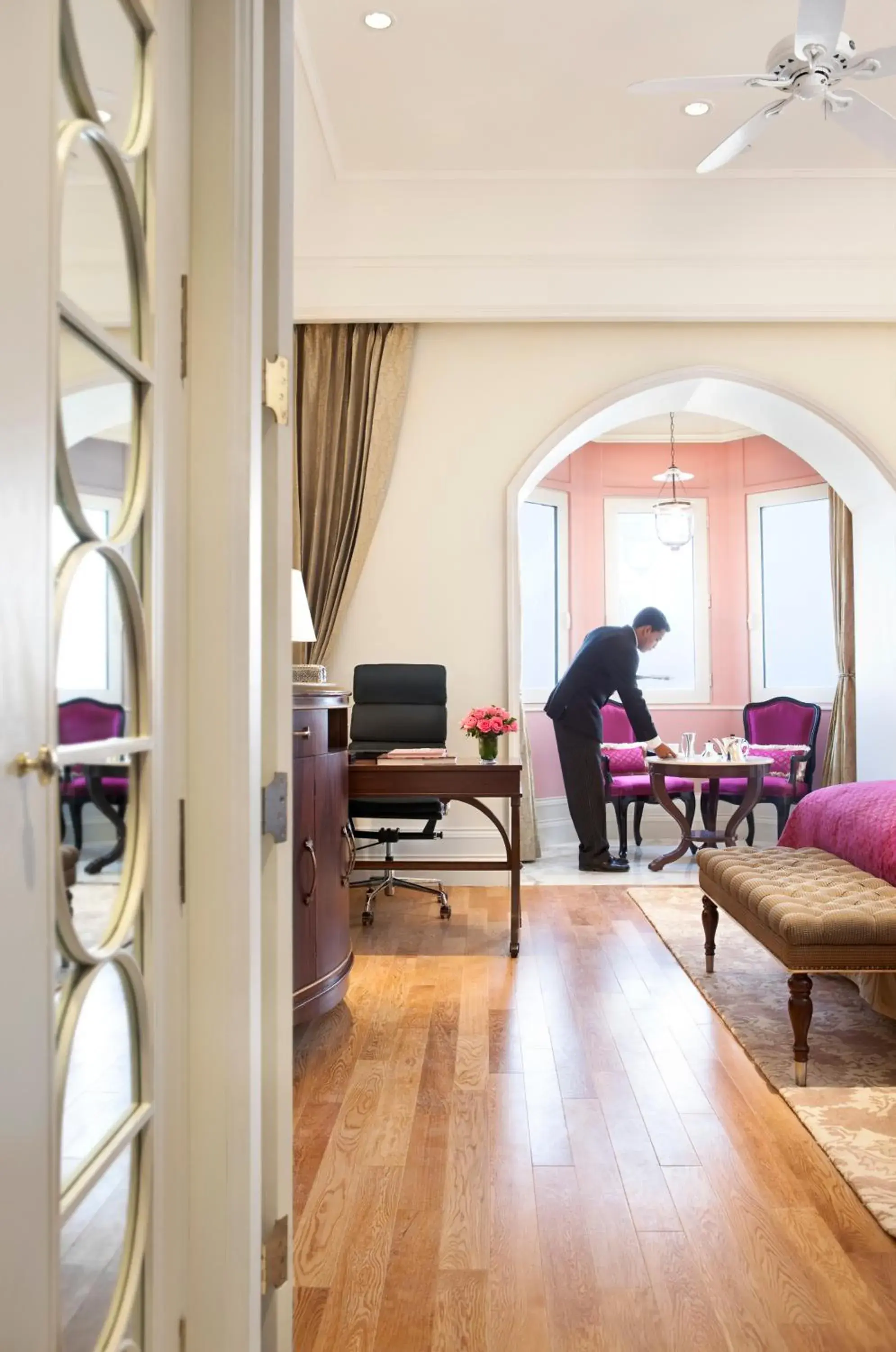 Taj Club Room Sea View King Bed with Complimentary One Way Airport Transfer - single occupancy in The Taj Mahal Palace, Mumbai Taj Club Room Sea View King Bed with Complimentary One Way Airport Transfer - single occupancy in The Taj Mahal Palace, Mumbai