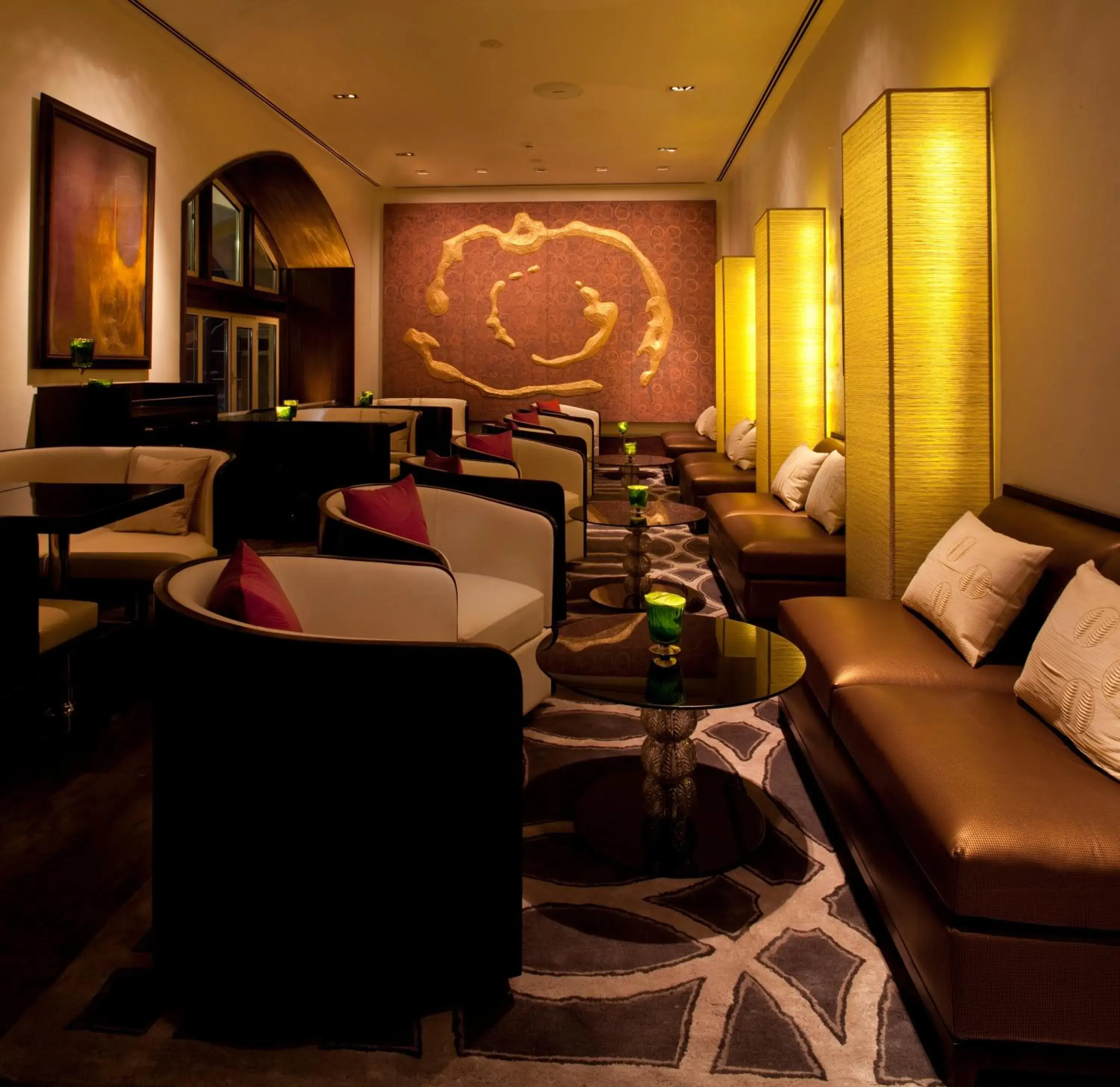 Lounge or bar in The Taj Mahal Palace, Mumbai Lounge or bar in The Taj Mahal Palace, Mumbai