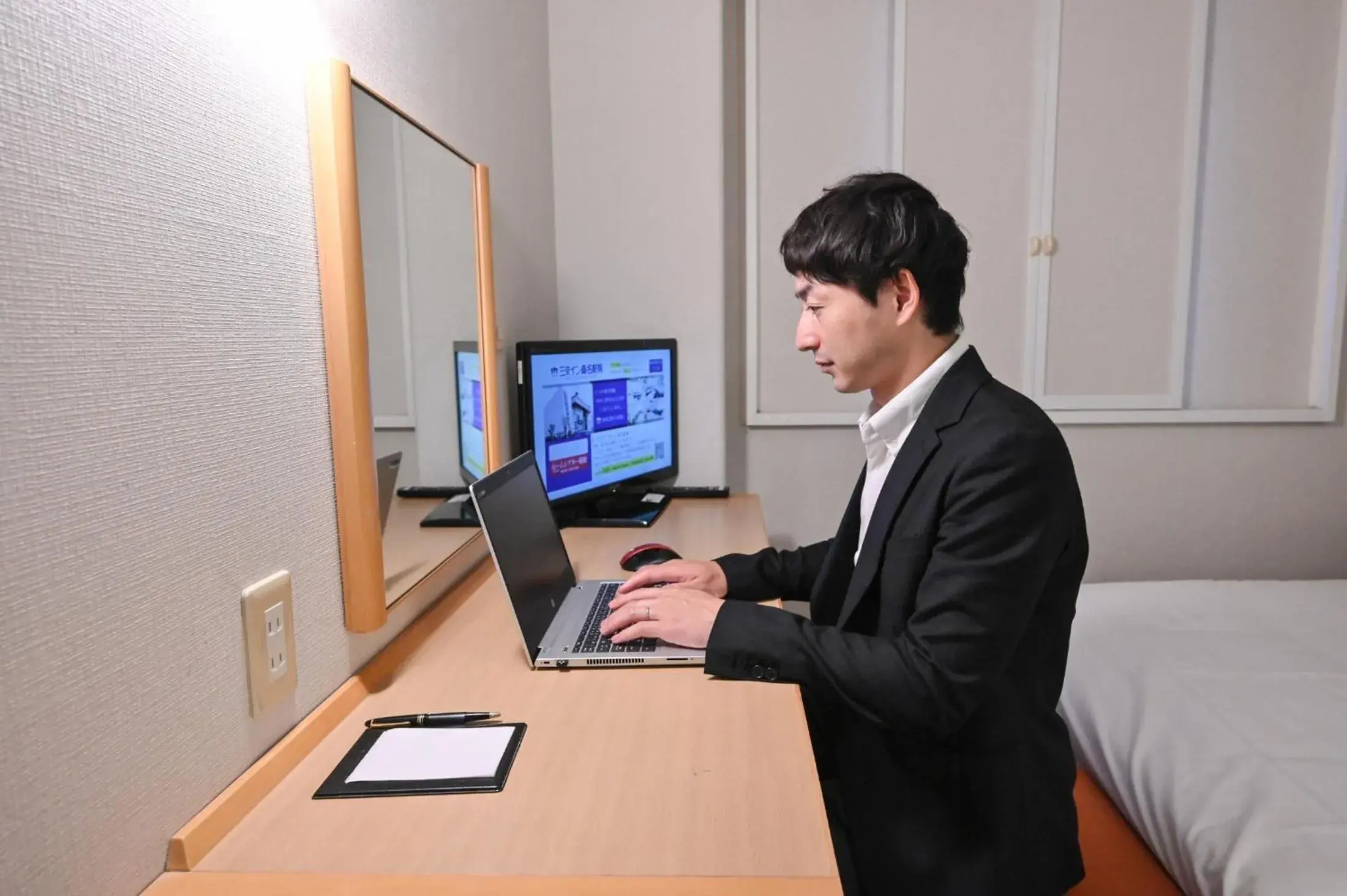 Photo of the whole room in Sanco Inn Kuwana Ekimae Photo of the whole room in Sanco Inn Kuwana Ekimae