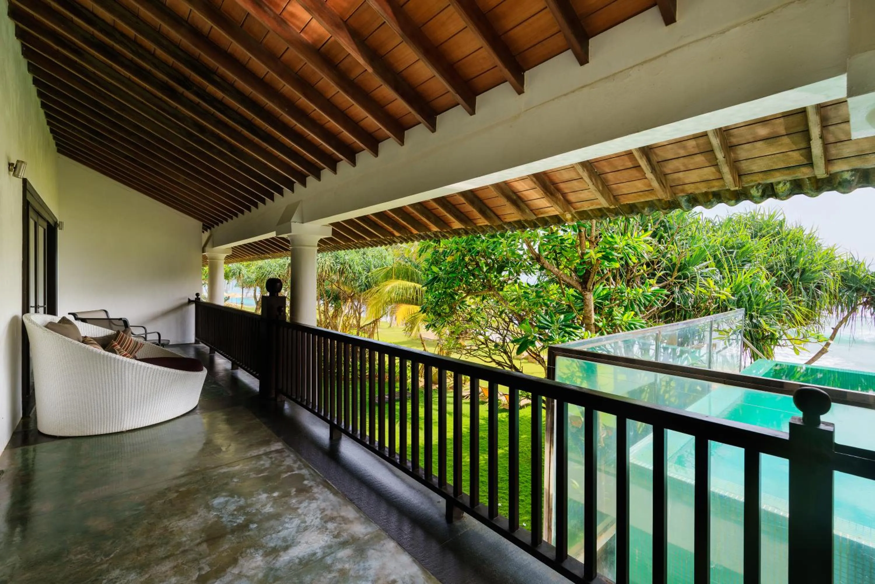 Day in The Fortress Resort & Spa Galle