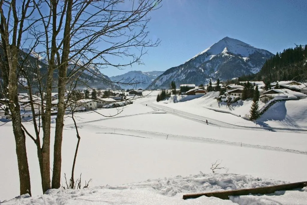 Area and facilities in Bed & Breakfast Der Tiroler
