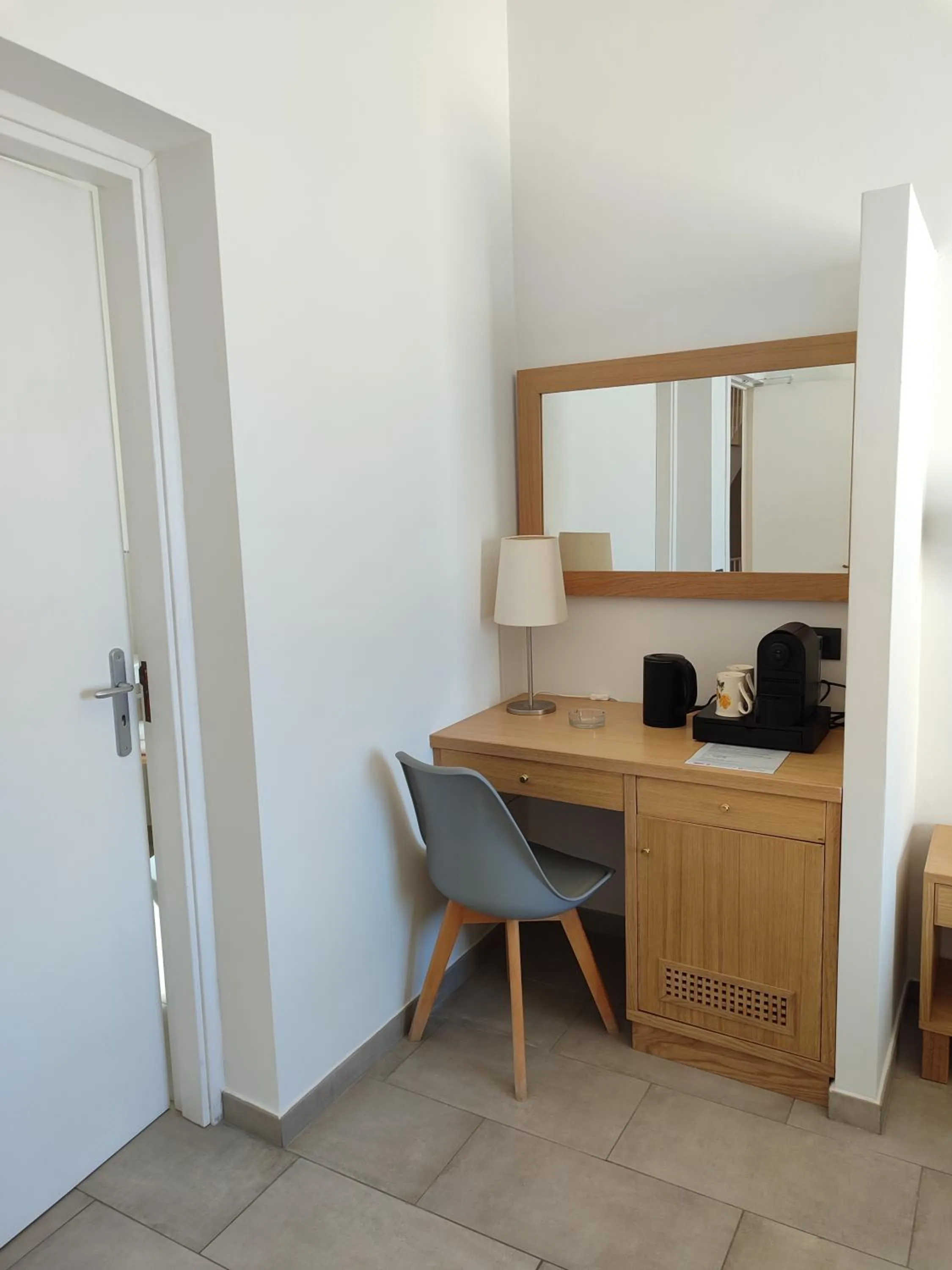 Coffee/tea facilities in Hotel Dania