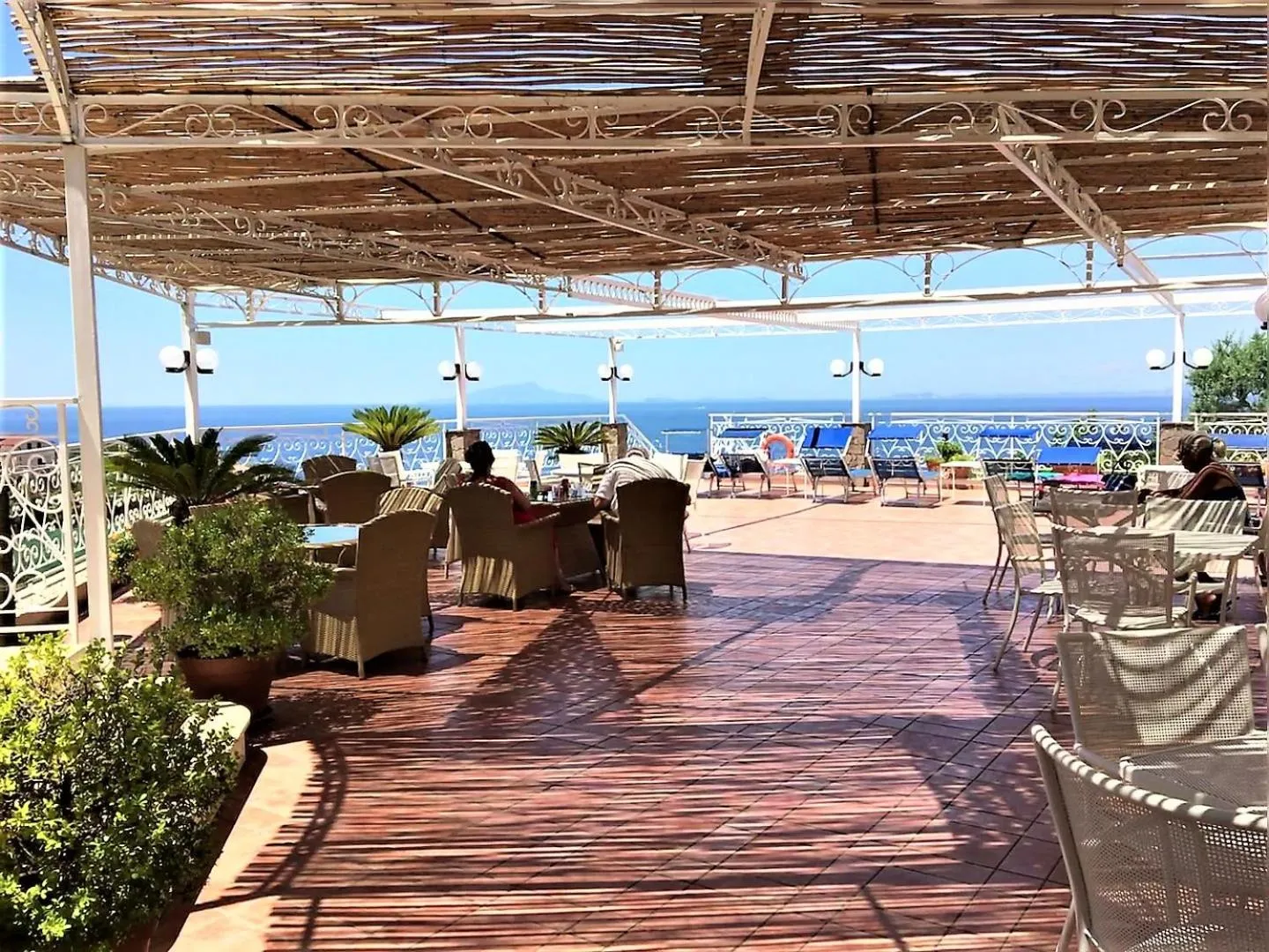 Patio in Hotel Dania