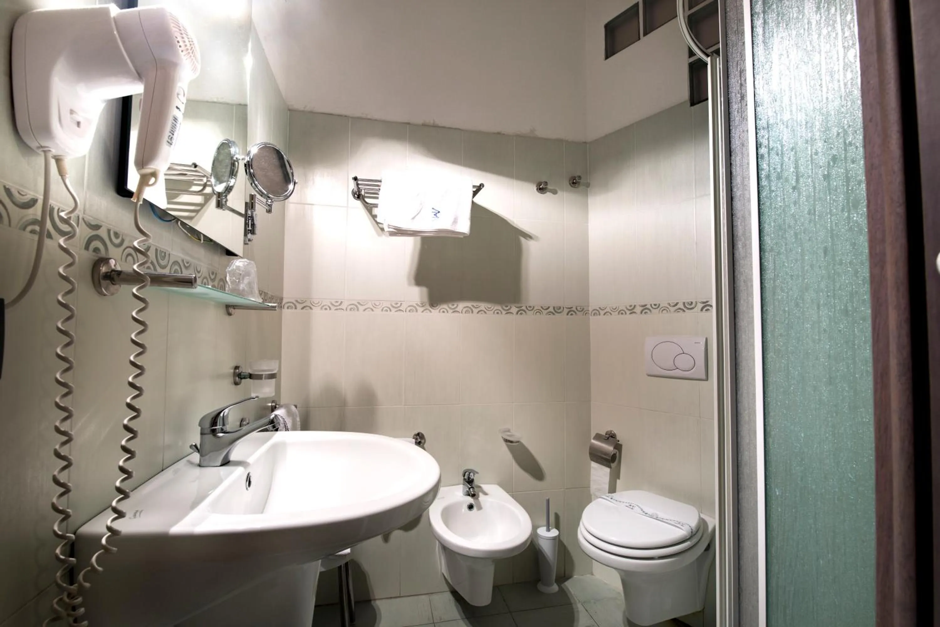 Toilet in Hotel Marisa