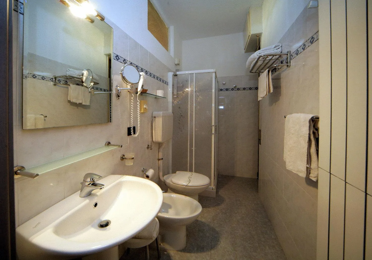 Bathroom in Hotel Marisa