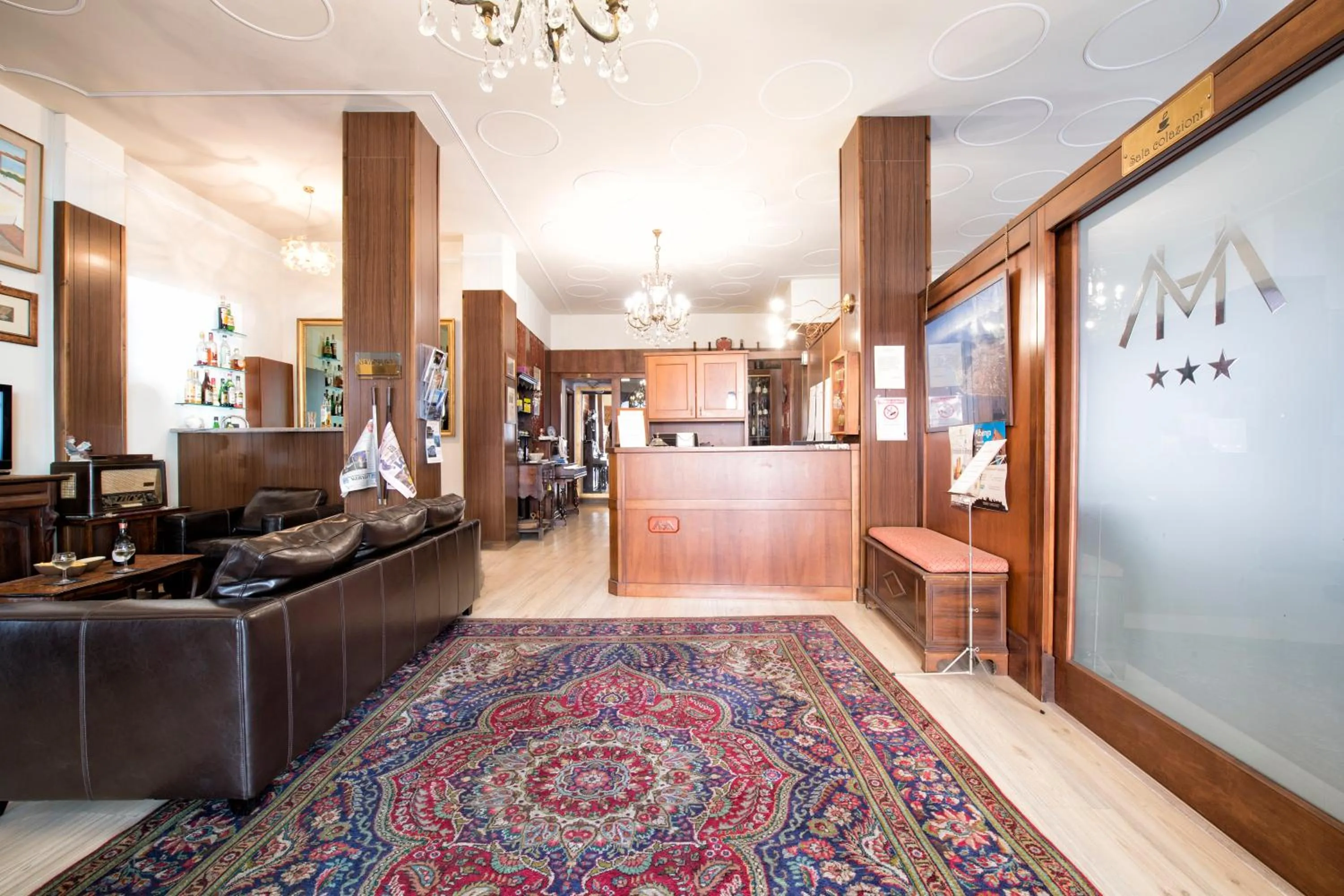 Lobby or reception in Hotel Marisa