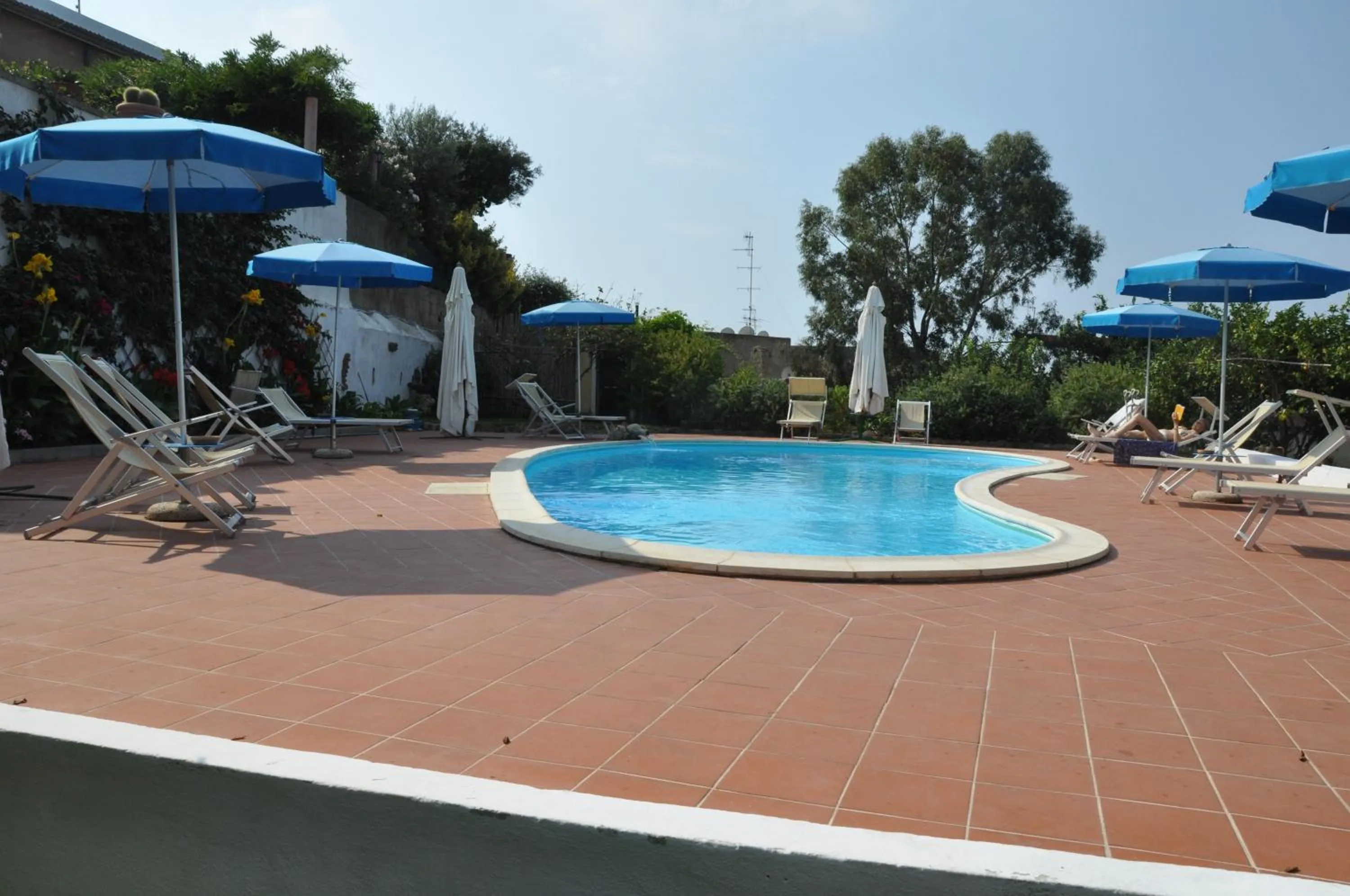Swimming pool in Hotel Savoia