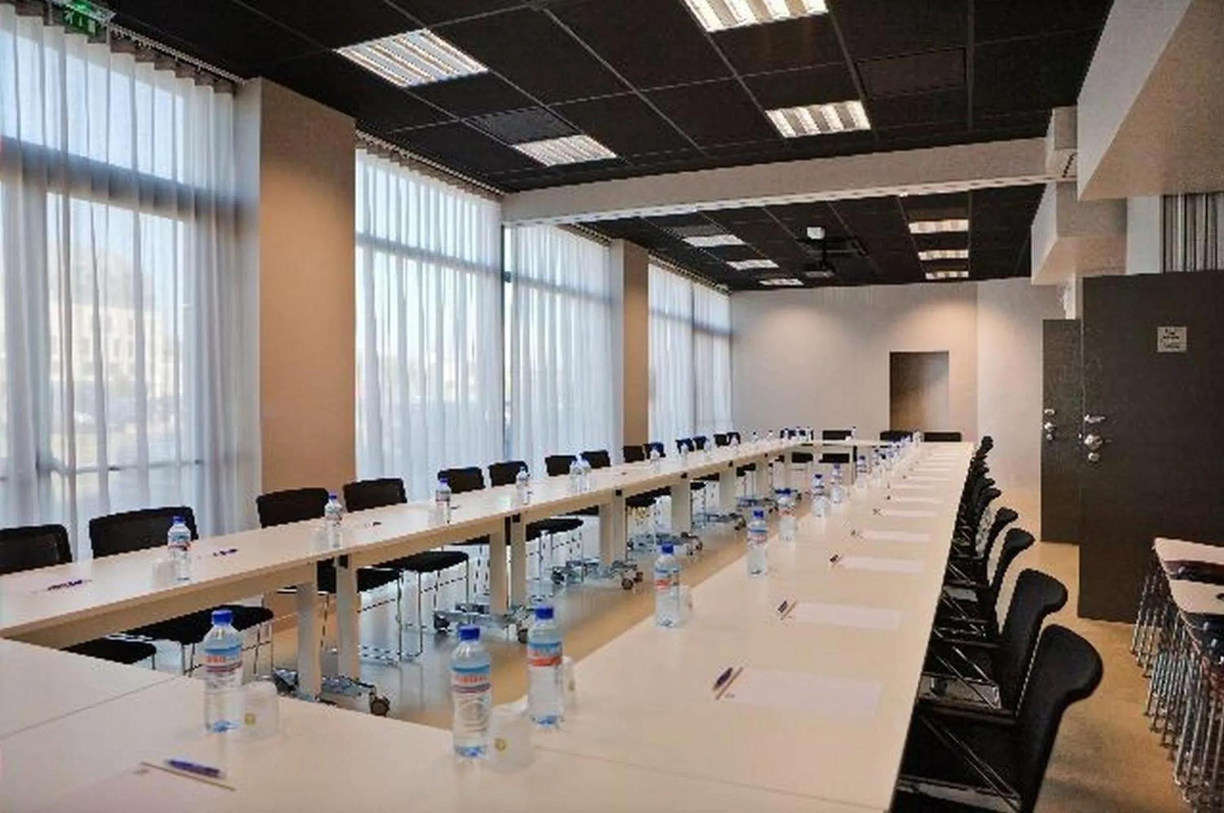 Business facilities in Mercure Saint Malo Balmoral