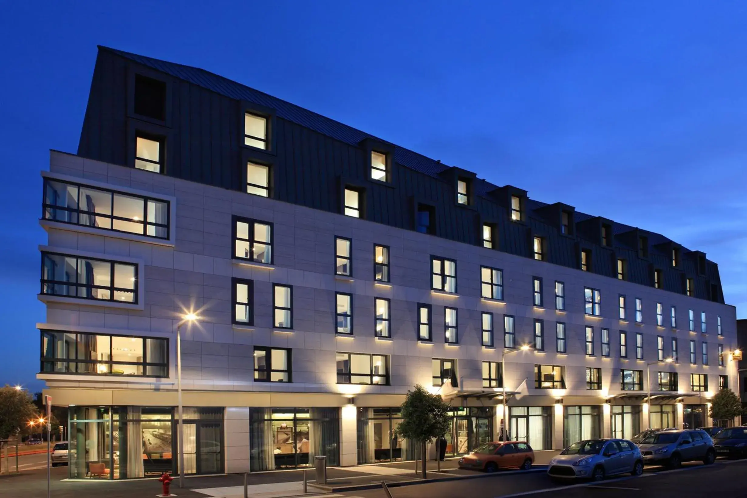 Property building in Mercure Saint Malo Balmoral Property building in Mercure Saint Malo Balmoral