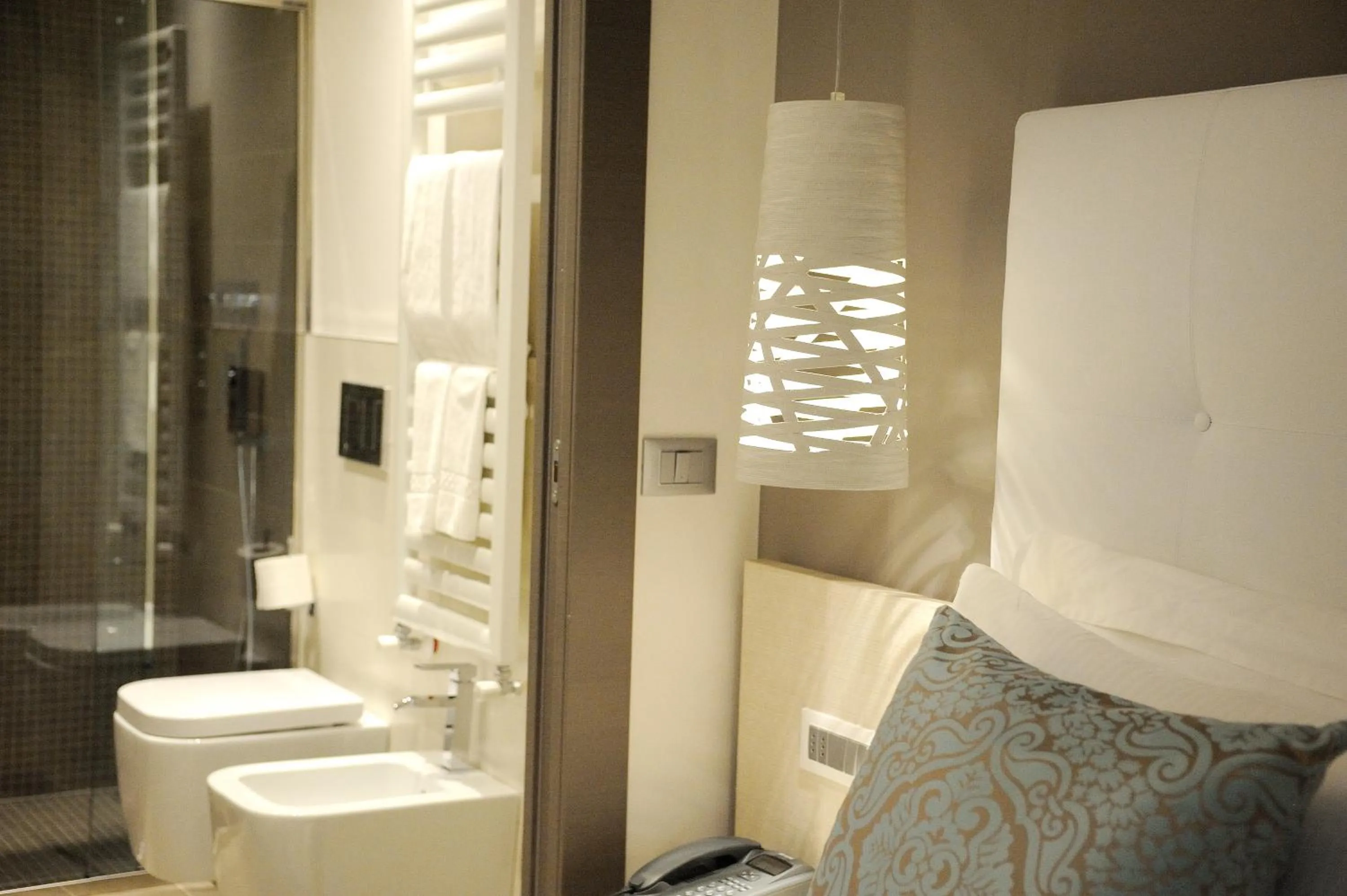 Bathroom in Hotel Ariston & Apartments